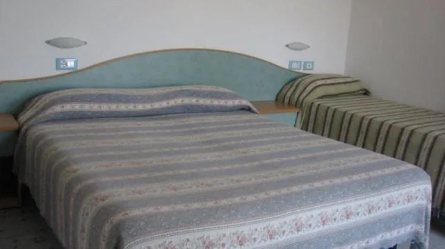 Bed in Residence Hotel La Rotonda Sul Mare
