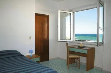 Sea view, Bed in Residence Hotel La Rotonda Sul Mare