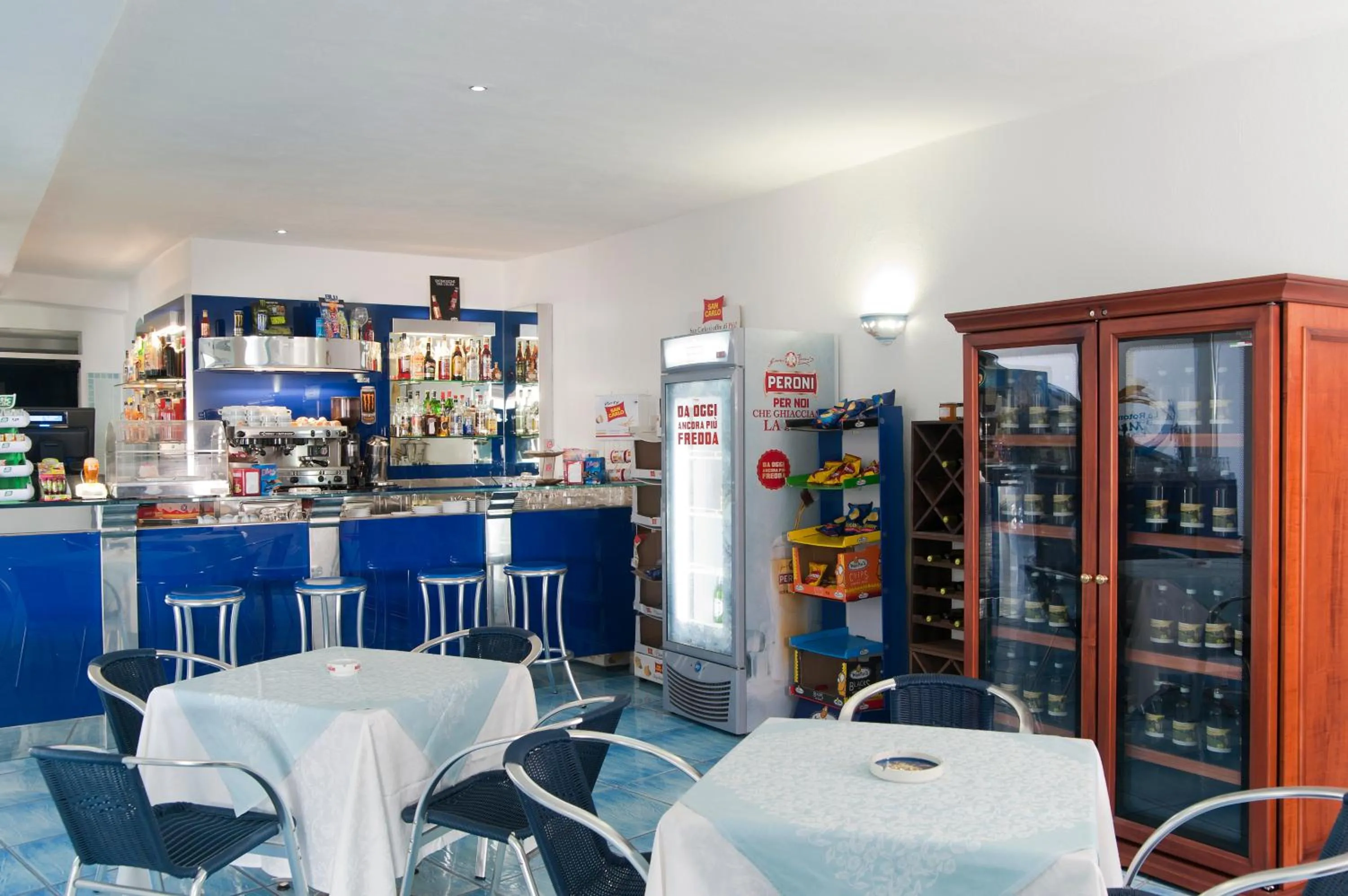 Lounge or bar in Residence Hotel La Rotonda Sul Mare