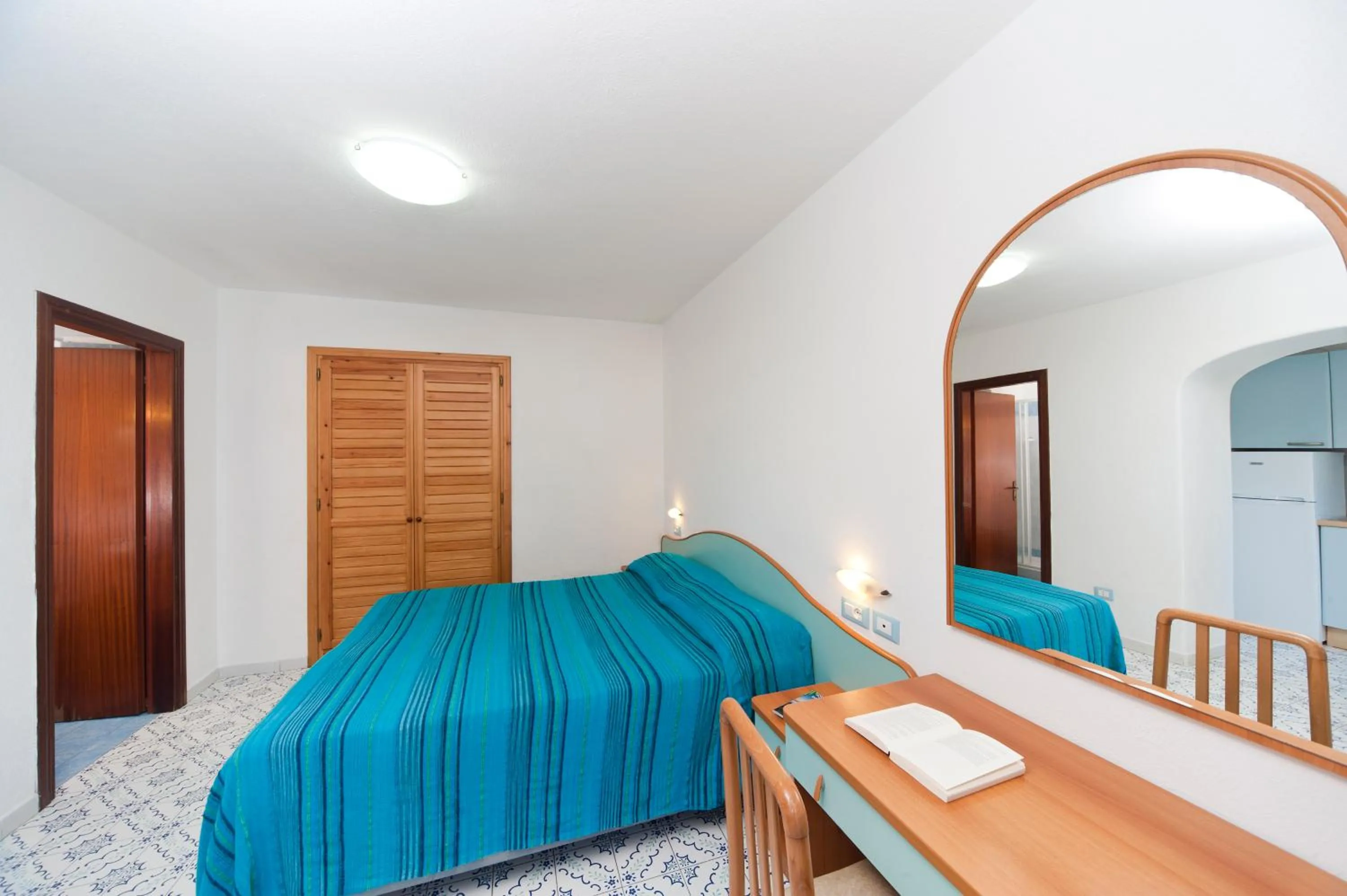 Photo of the whole room, Bed in Residence Hotel La Rotonda Sul Mare