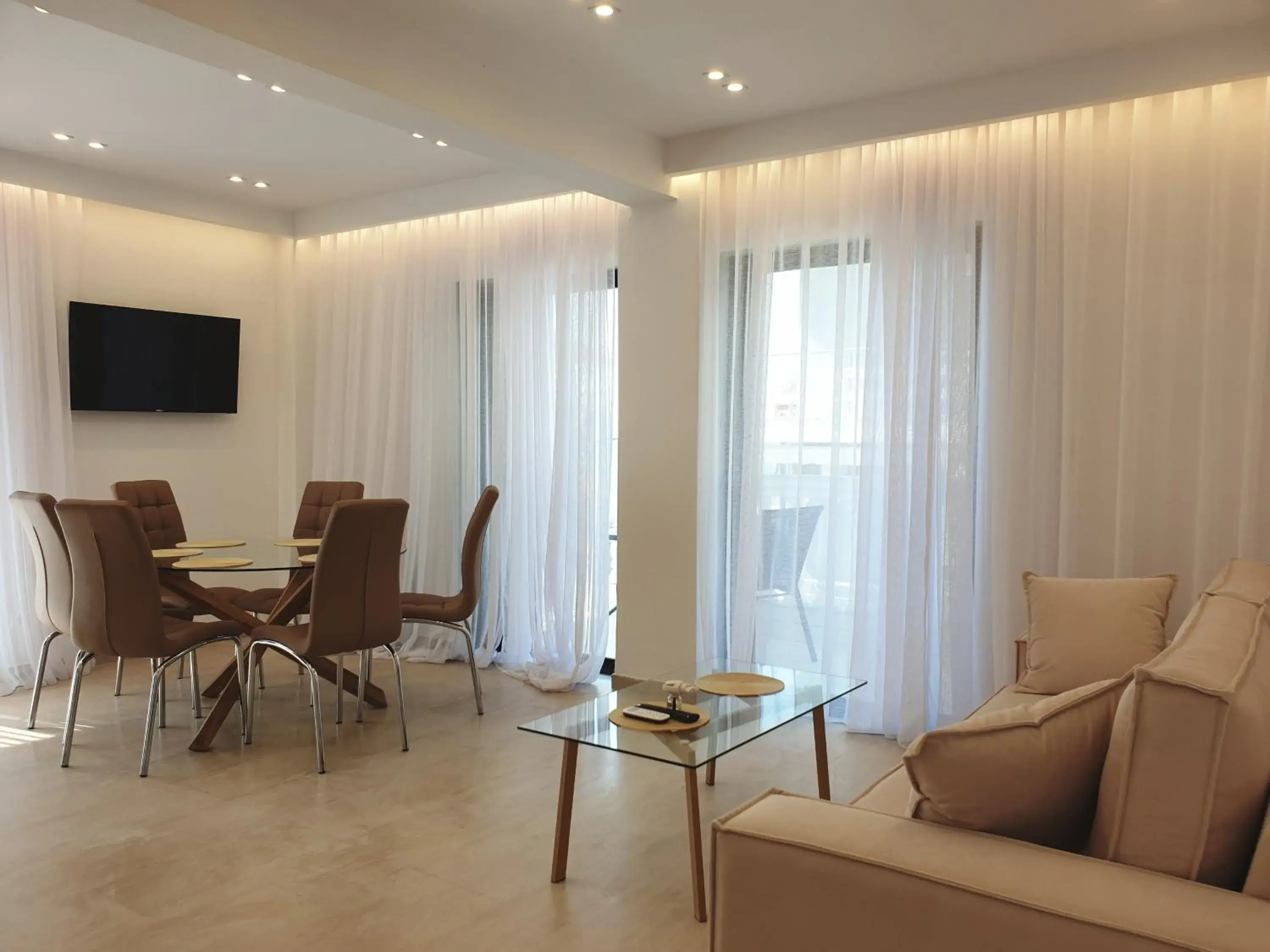 Two-Bedroom Apartment in Eantos Studios and Suites Two-Bedroom Apartment in Eantos Studios and Suites