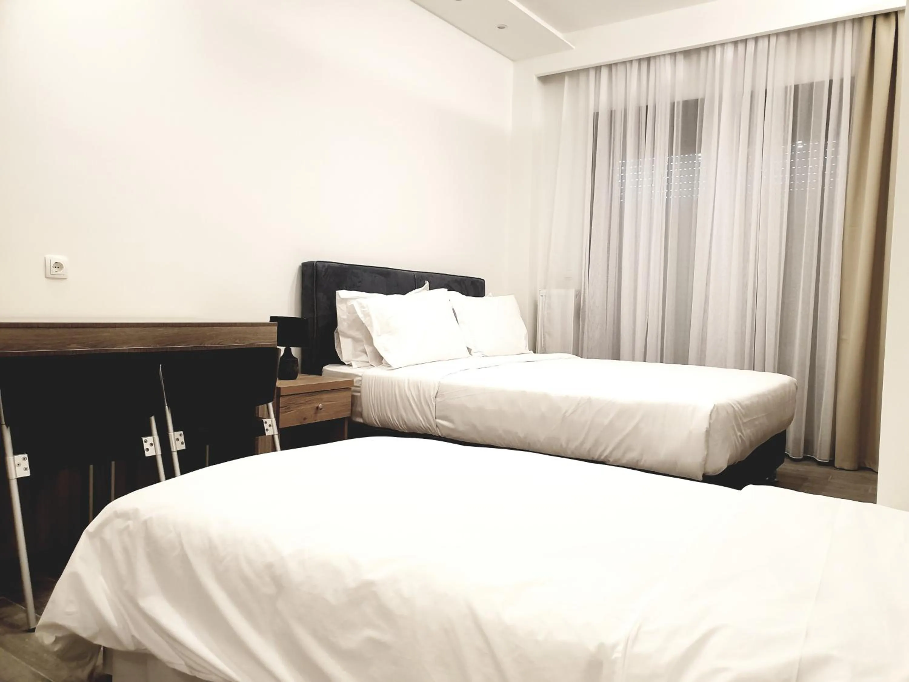 Bedroom, Bed in Eantos Studios and Suites