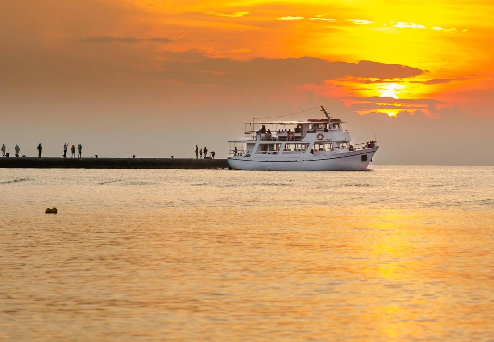 Nearby landmark in Eantos Studios and Suites