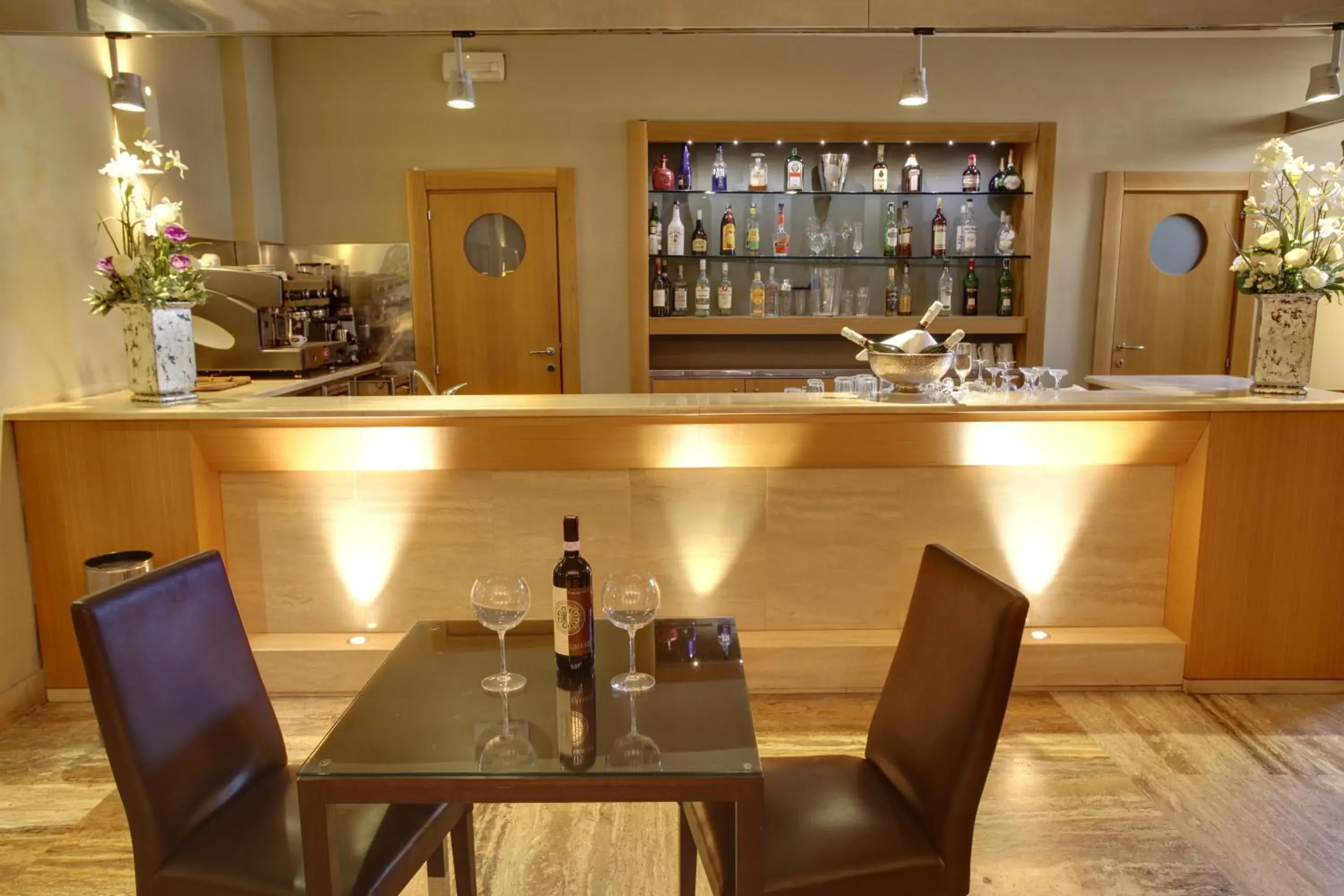 Lounge or bar in Hotel Delle Nazioni Lounge or bar in Hotel Delle Nazioni