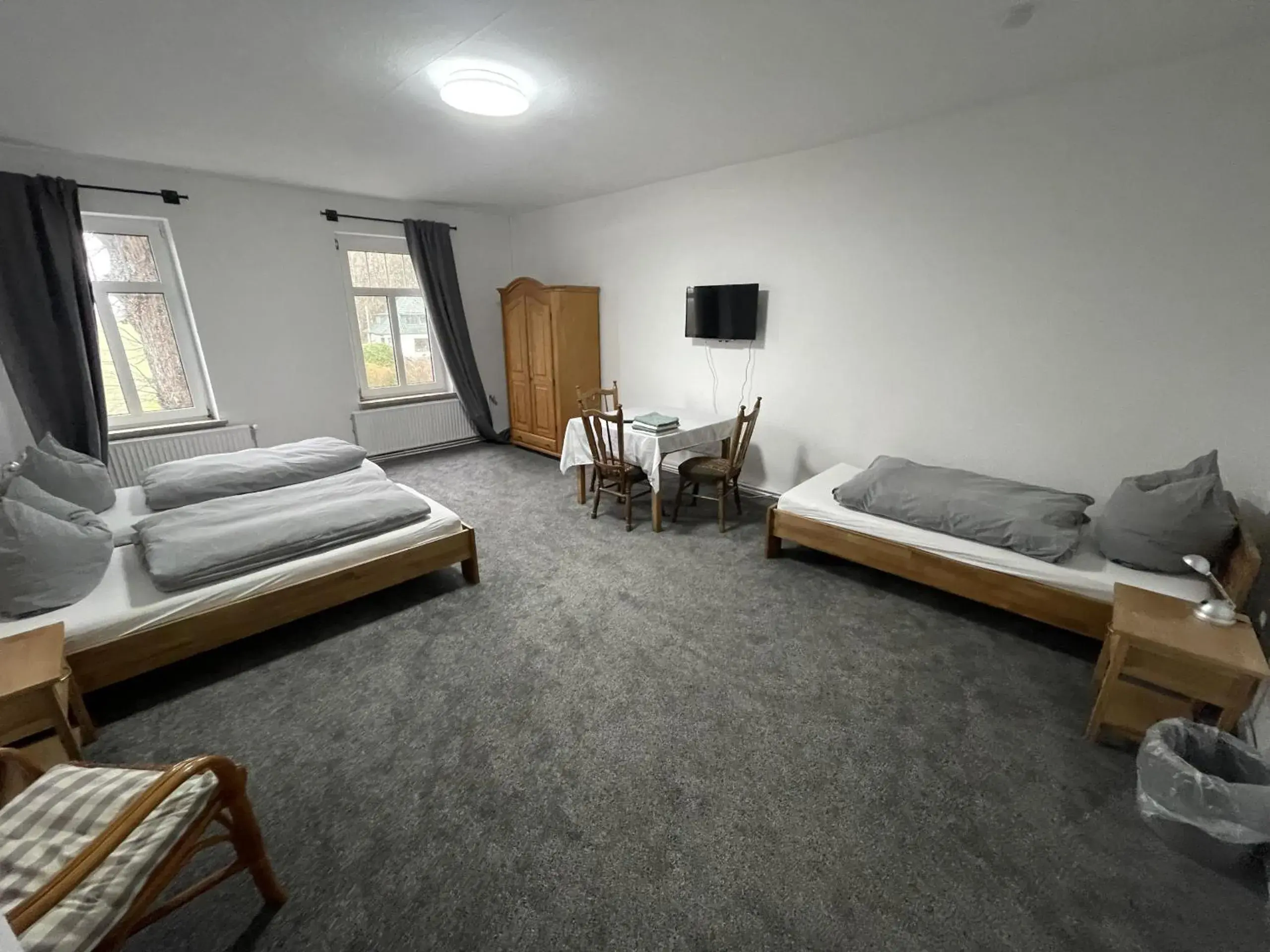 Basic Triple Room - single occupancy in Landgasthof Witten Basic Triple Room - single occupancy in Landgasthof Witten