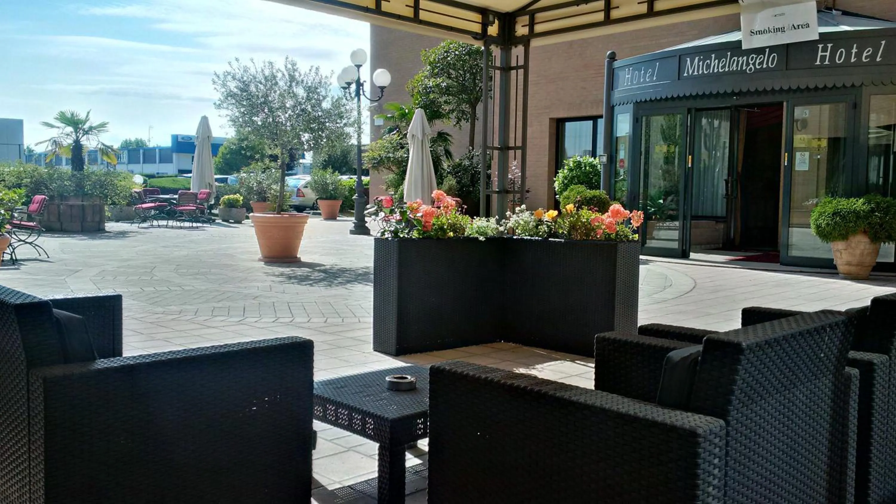 Patio in Hotel Michelangelo