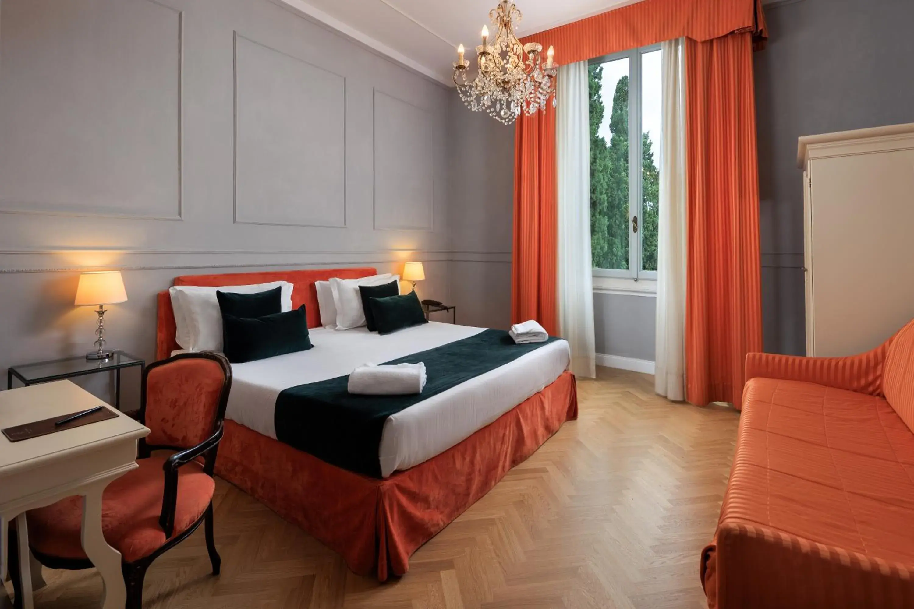 Bedroom, Bed in Hotel Villa Carlotta Bedroom, Bed in Hotel Villa Carlotta