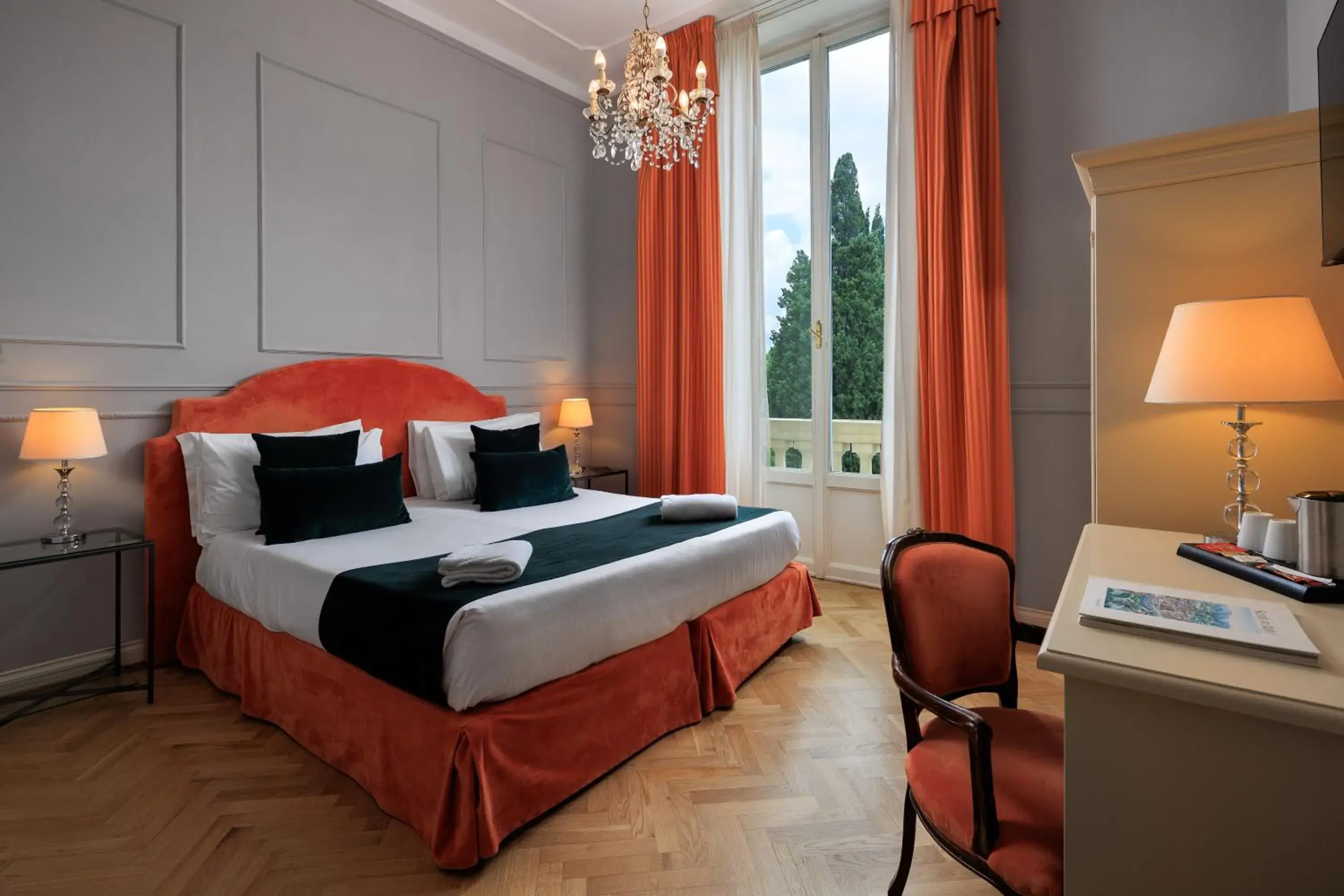 Photo of the whole room, Bed in Hotel Villa Carlotta Photo of the whole room, Bed in Hotel Villa Carlotta