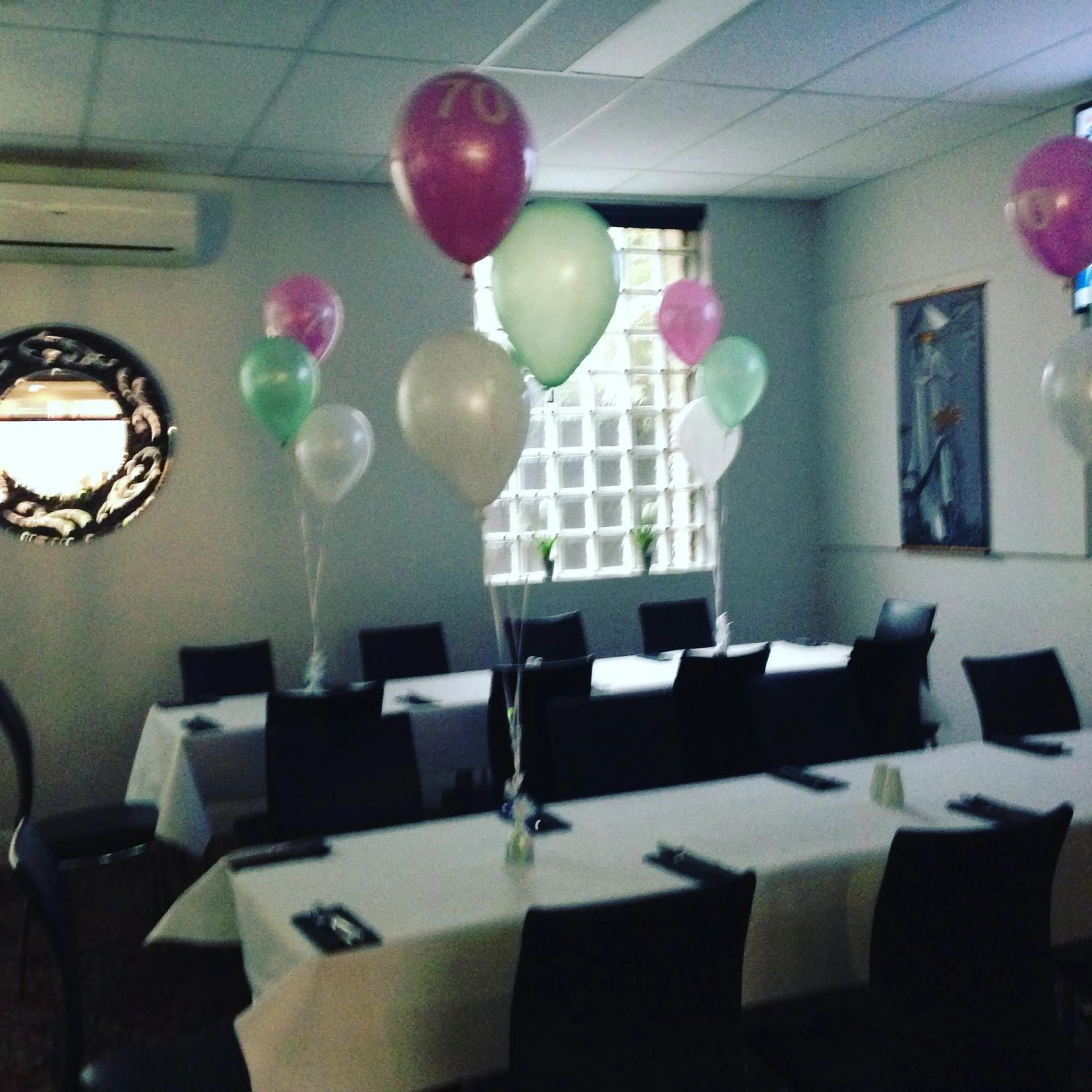 Restaurant/places to eat in Burkes Hotel Motel