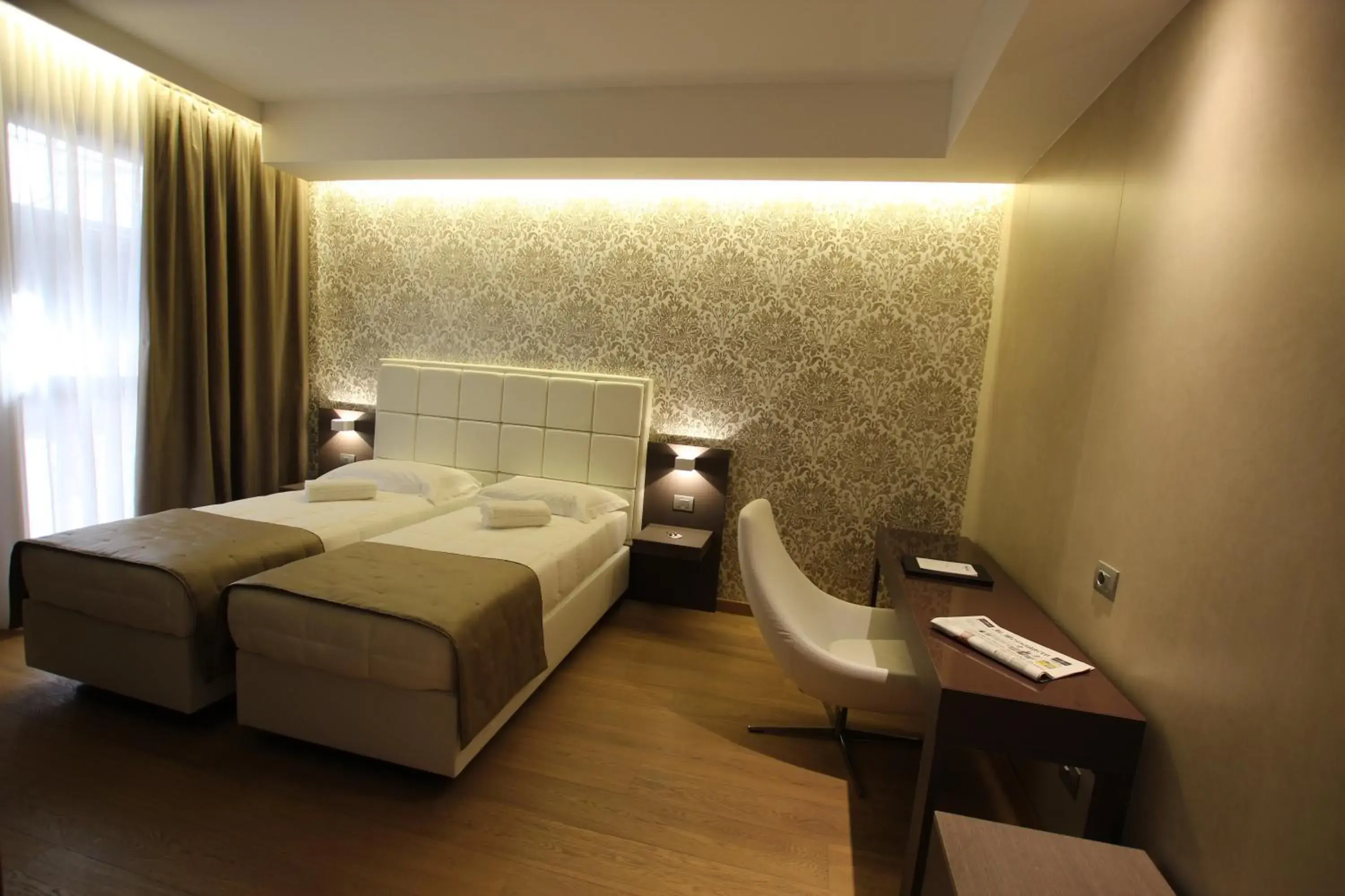 Photo of the whole room, Bed in Mokinba Hotels Baviera Photo of the whole room, Bed in Mokinba Hotels Baviera