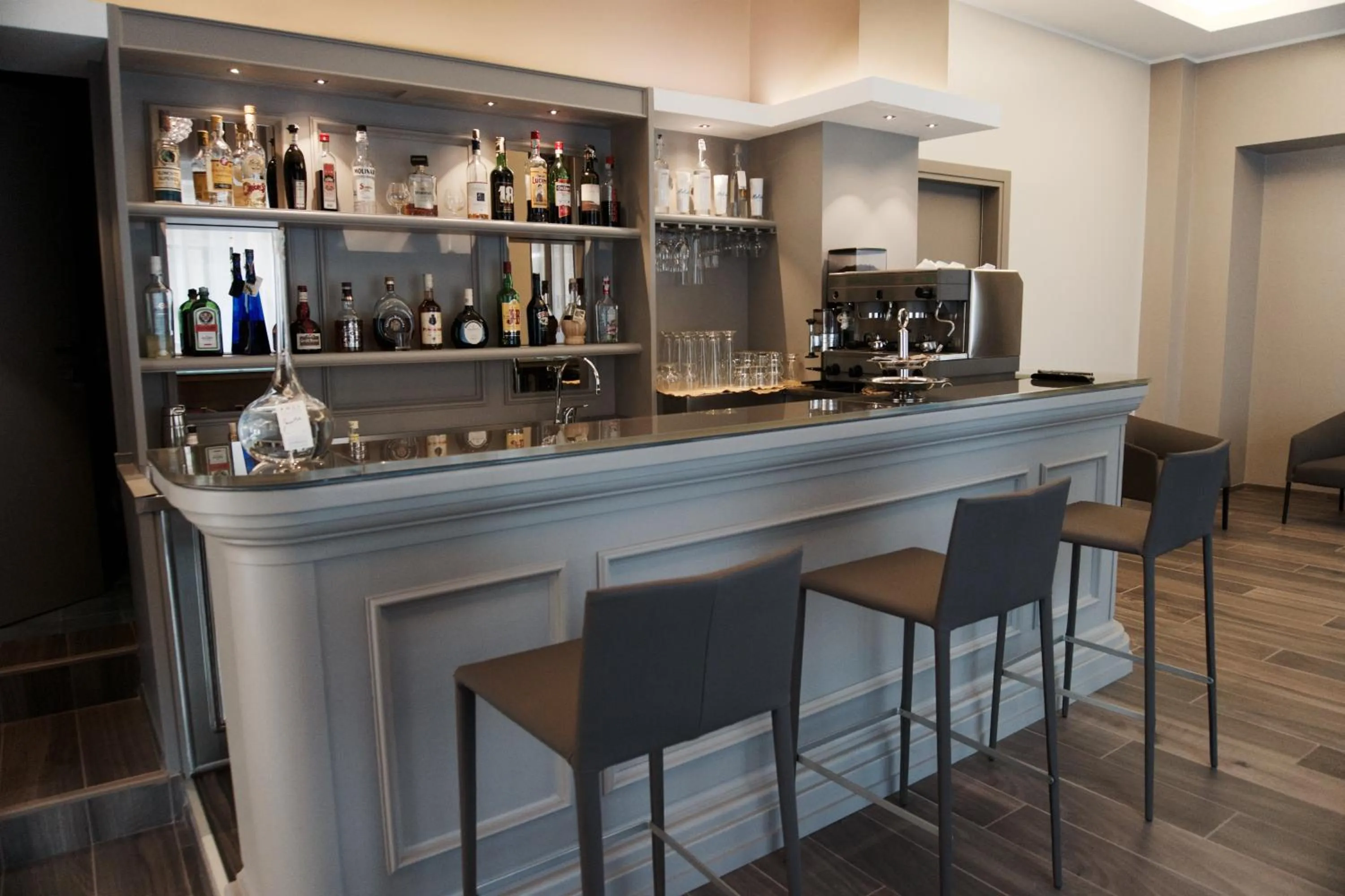 Lounge or bar in Mokinba Hotels Baviera