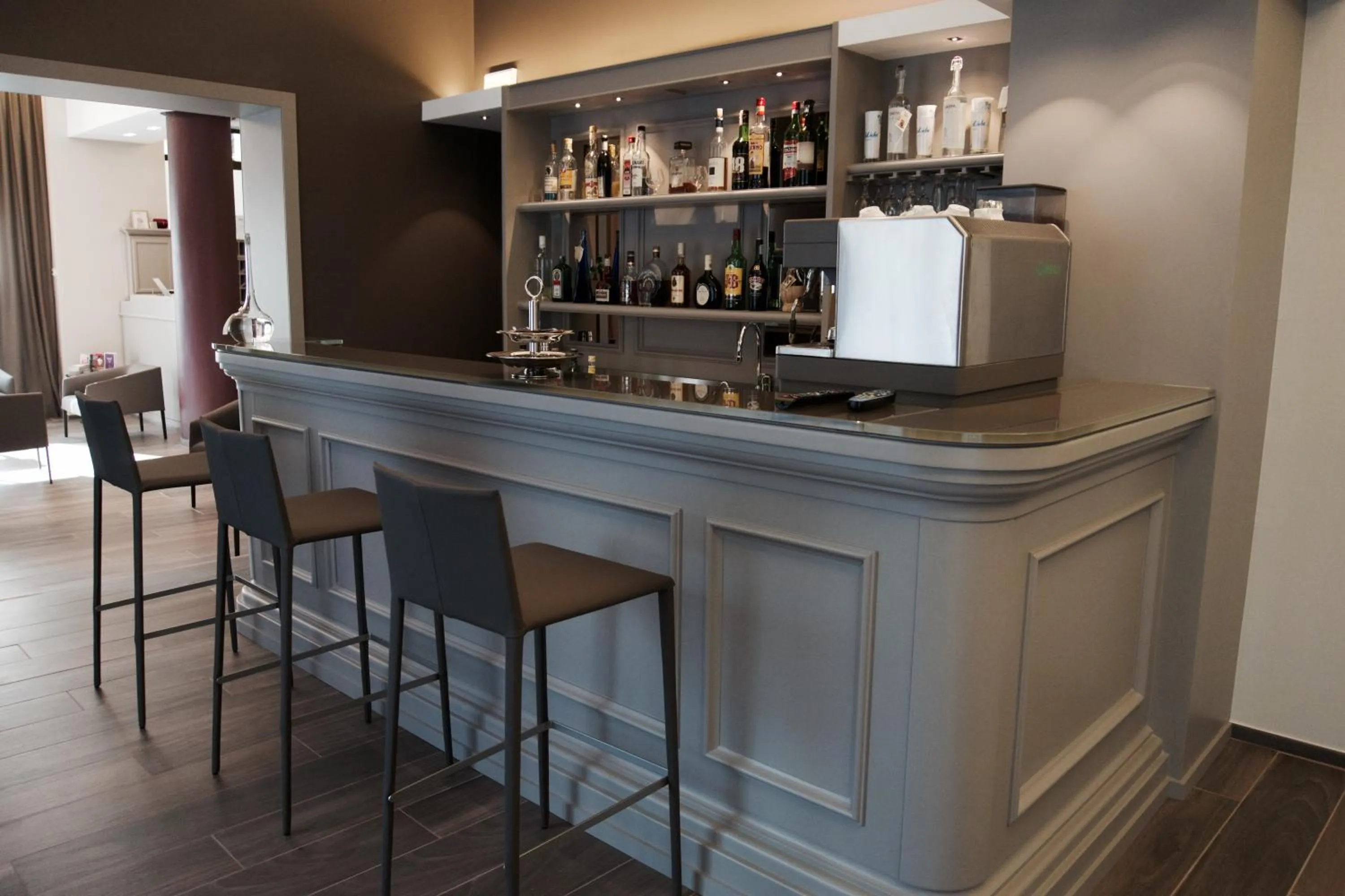 Lounge or bar in Mokinba Hotels Baviera