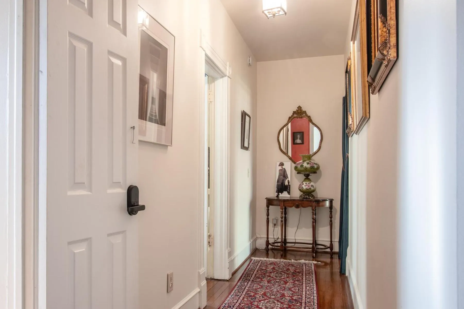 The Oaks Victorian Inn