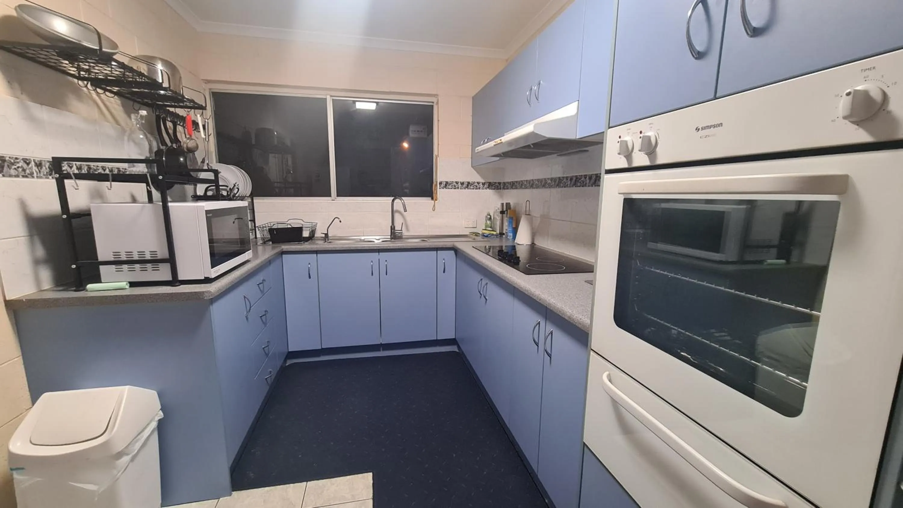 Kitchen or kitchenette in Emthree Seaside Apartments