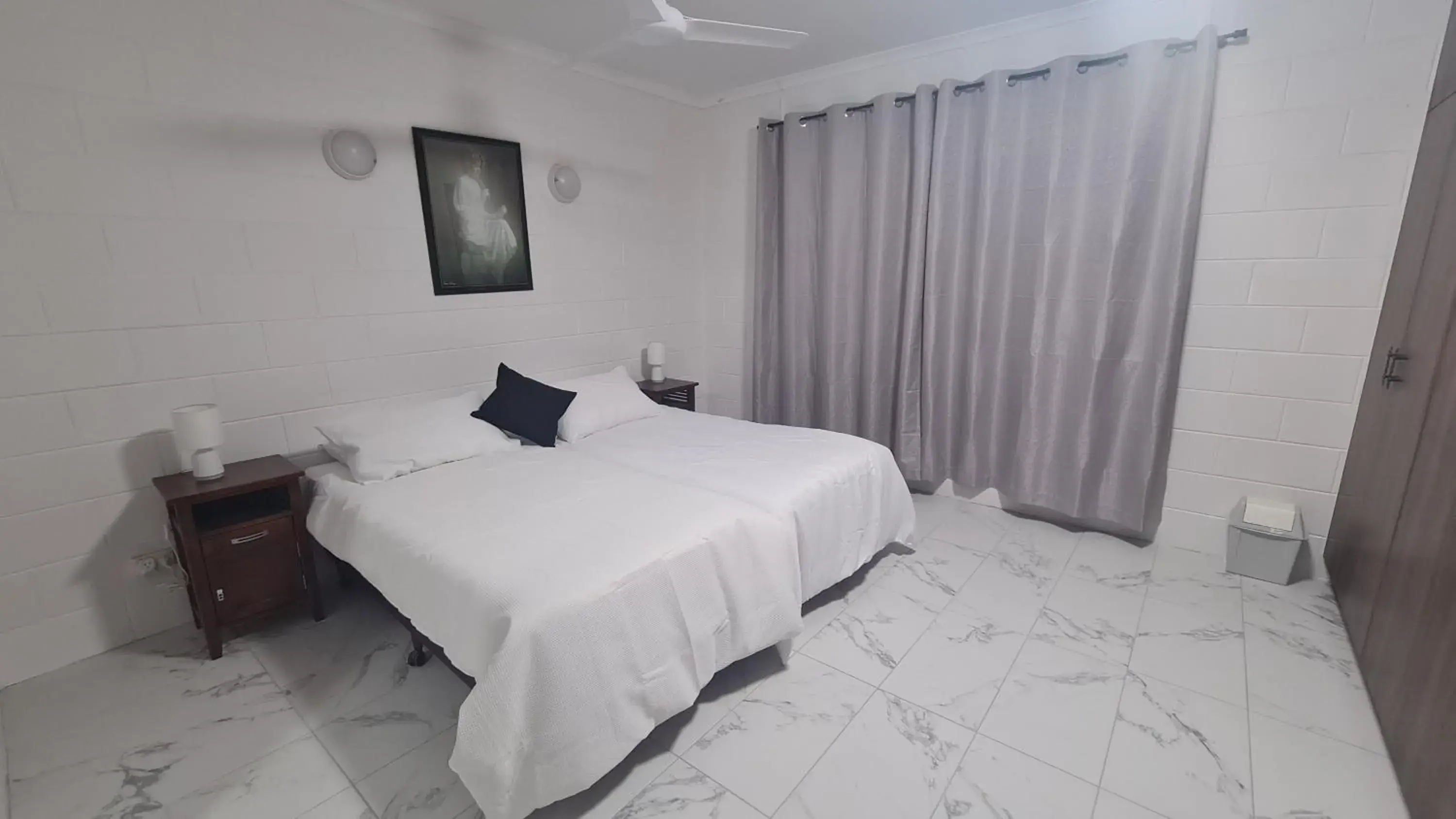 Bedroom, Bed in Emthree Seaside Apartments Bedroom, Bed in Emthree Seaside Apartments