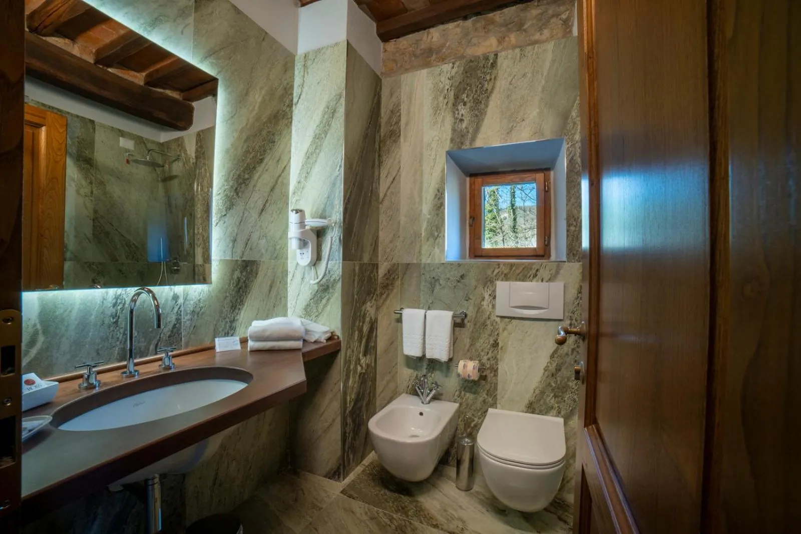 Bathroom in Ultimo Mulino Country Hotel
