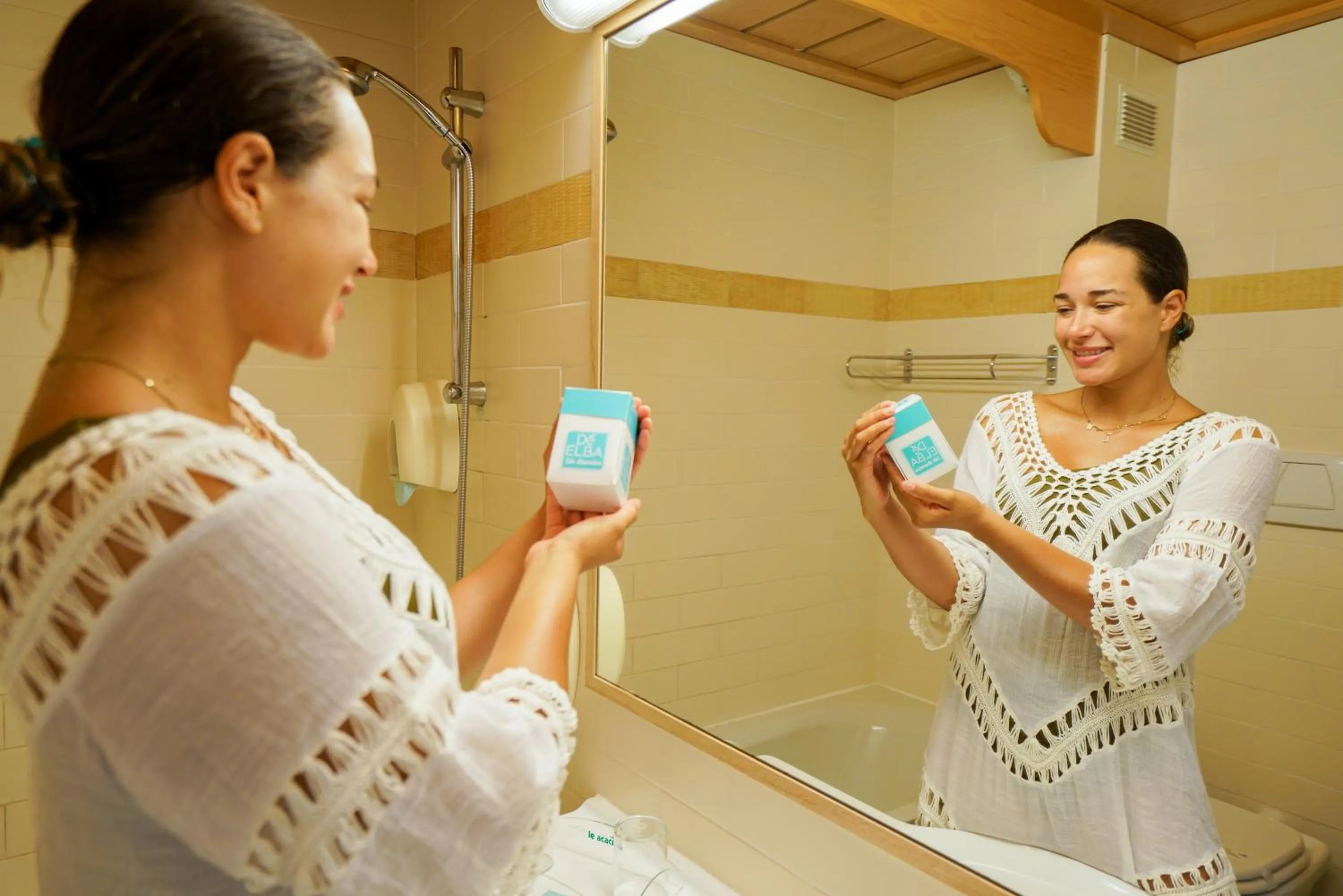 Bathroom in Hotel Le Acacie