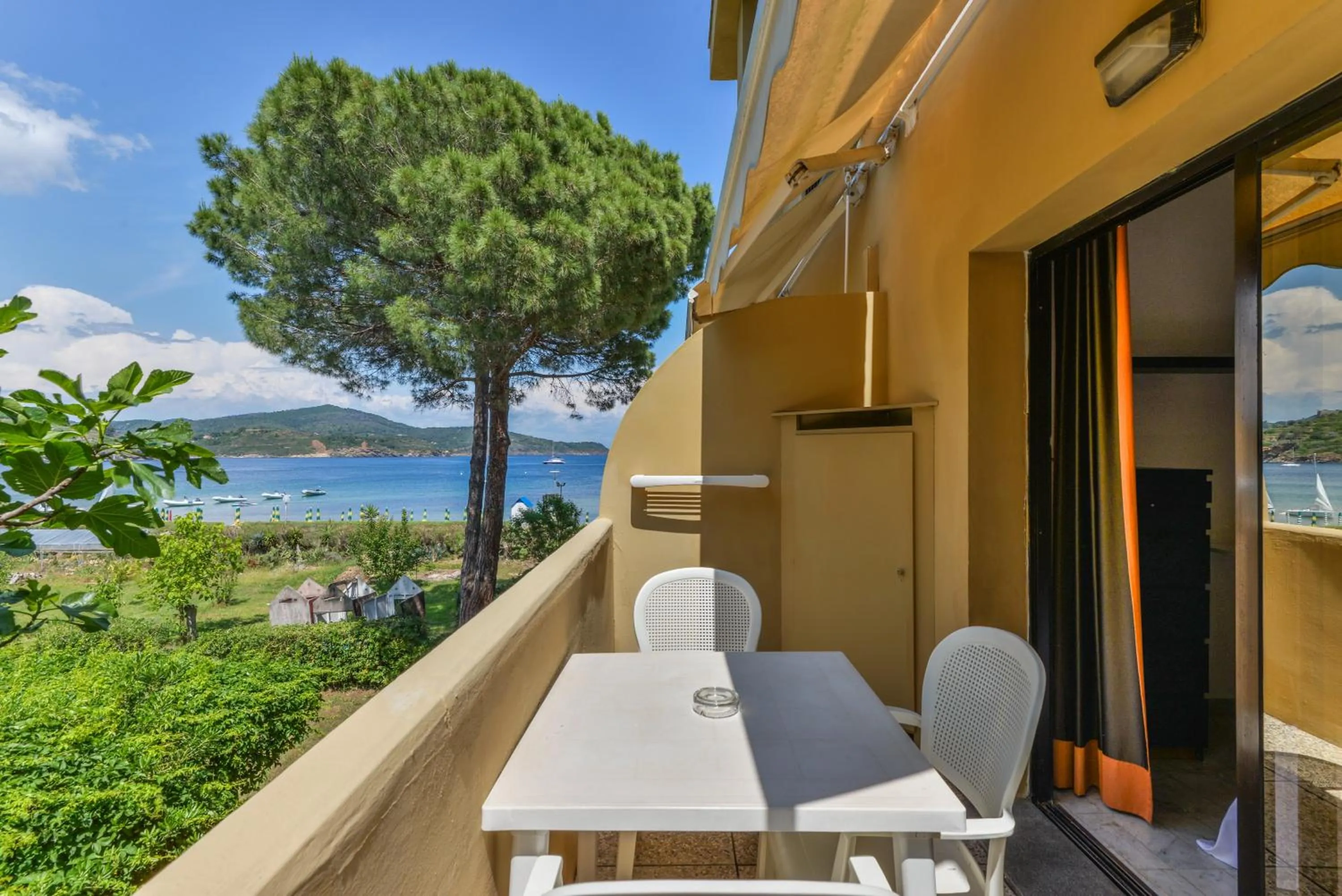 Balcony/Terrace in Hotel Le Acacie