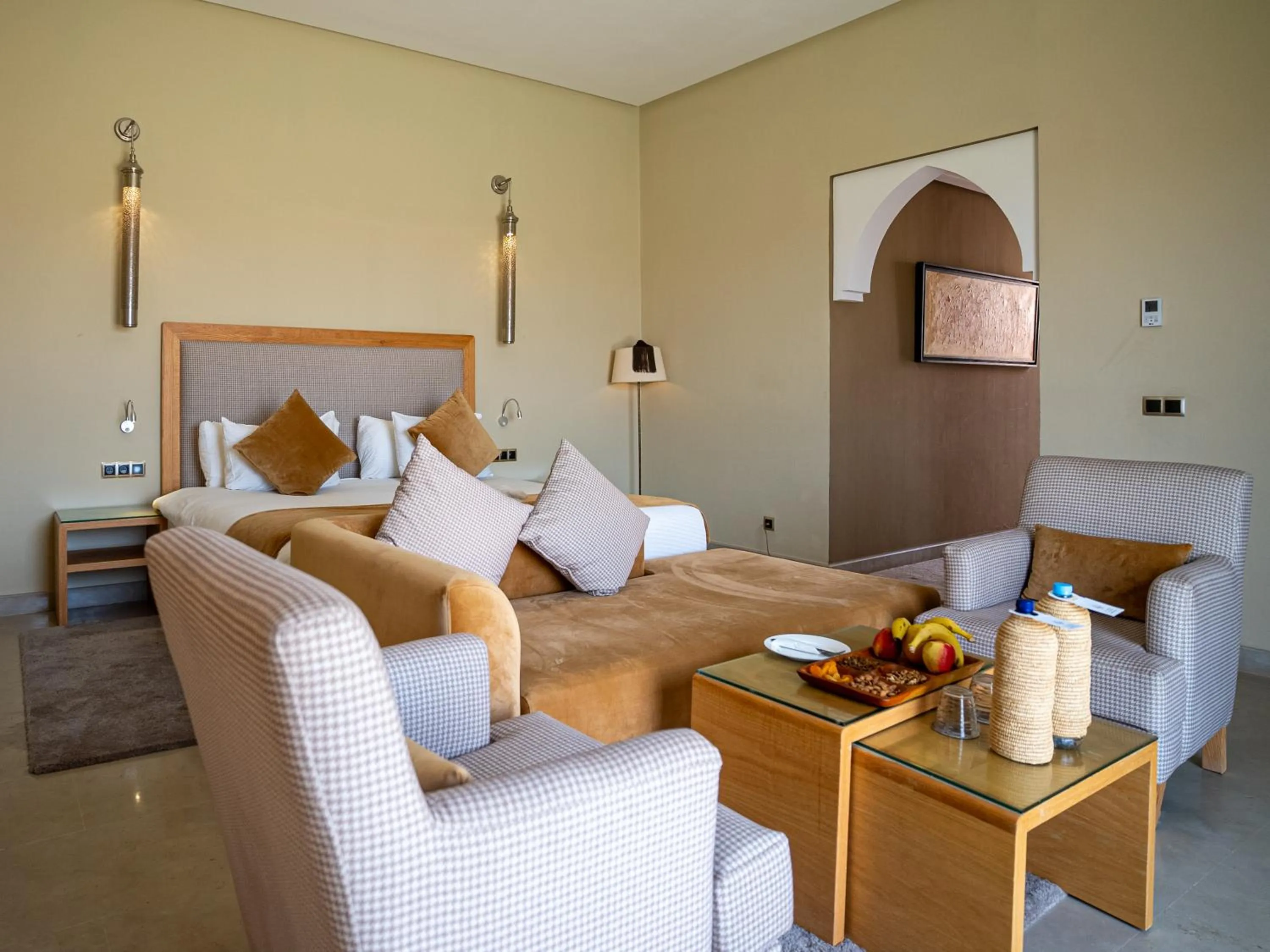 Bed in SUMAHAN SUITES & SPA
