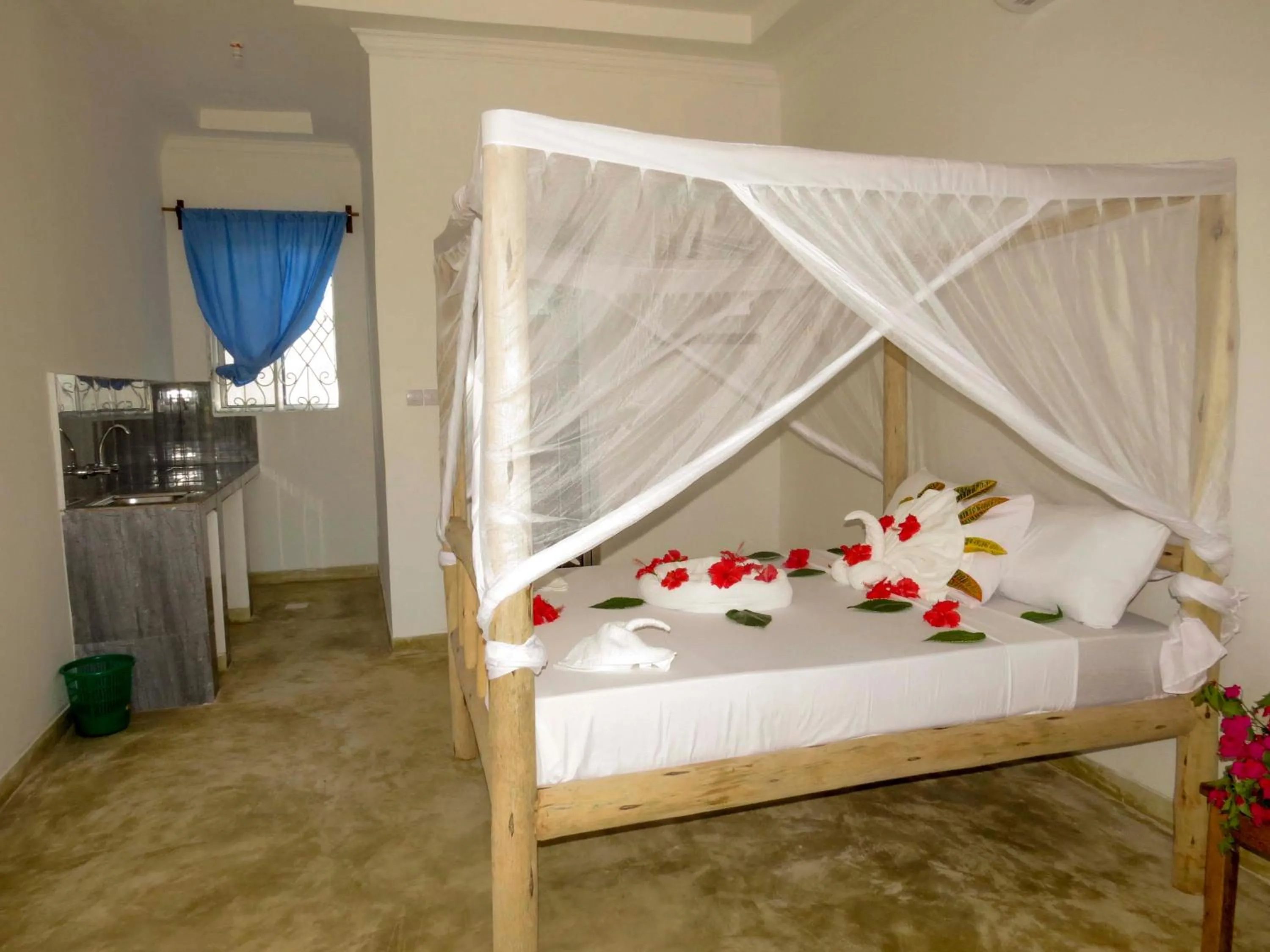 Photo of the whole room, Bed in Serenity Boutique Hotel, Tanzania Unforgettable