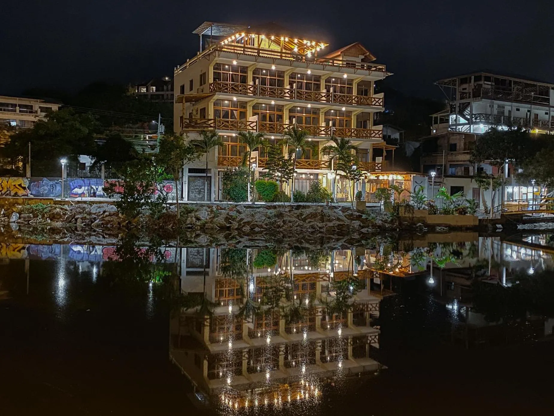 Property building in Hotel Sol y Playa Montañita