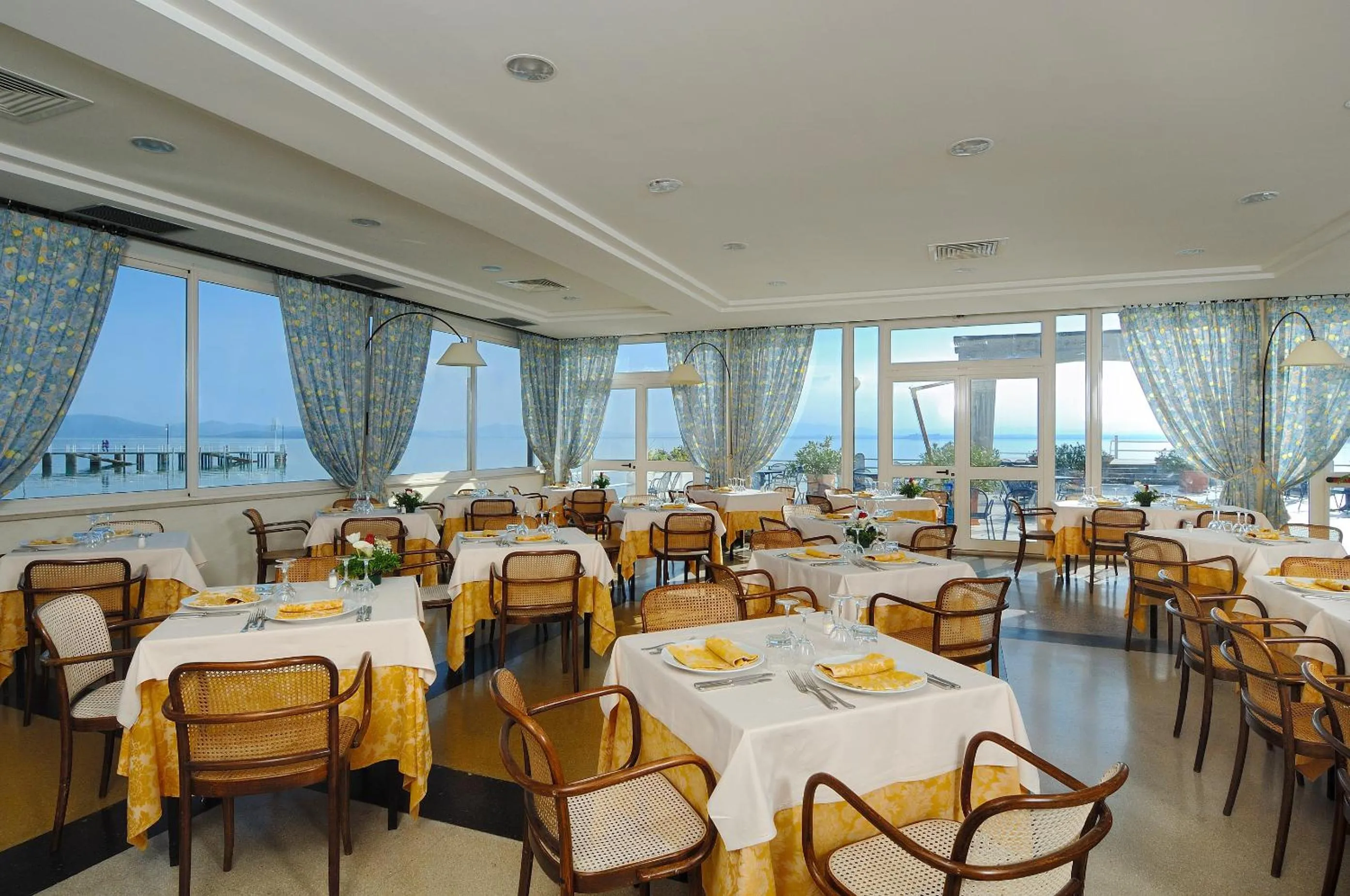 Restaurant/places to eat in Hotel Lidò