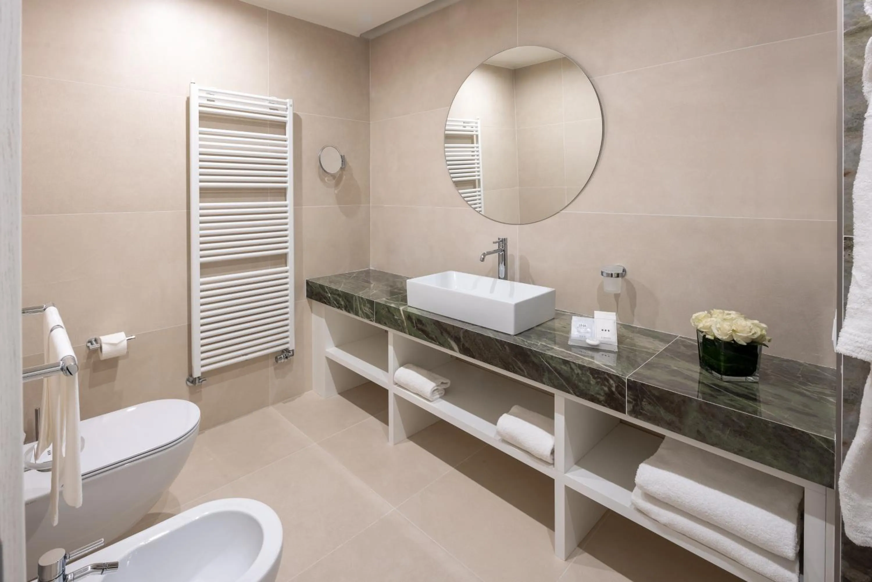 Bathroom in UNAWAY Hotel Forte Dei Marmi