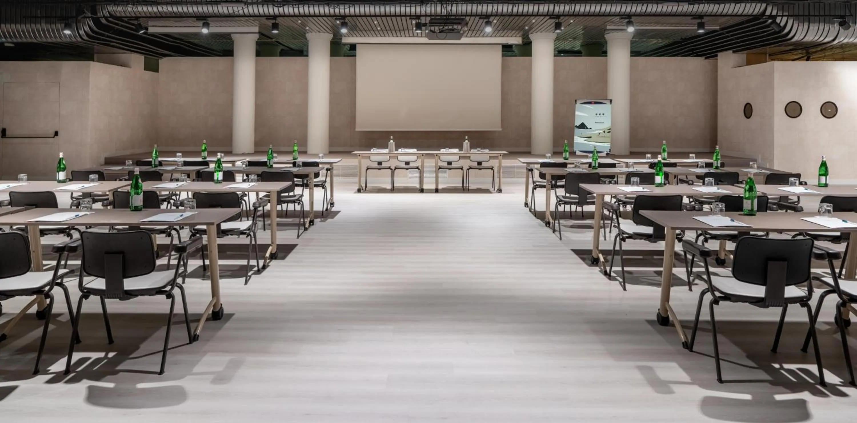 Meeting/conference room, Restaurant/Places to Eat in UNAWAY Hotel Forte Dei Marmi