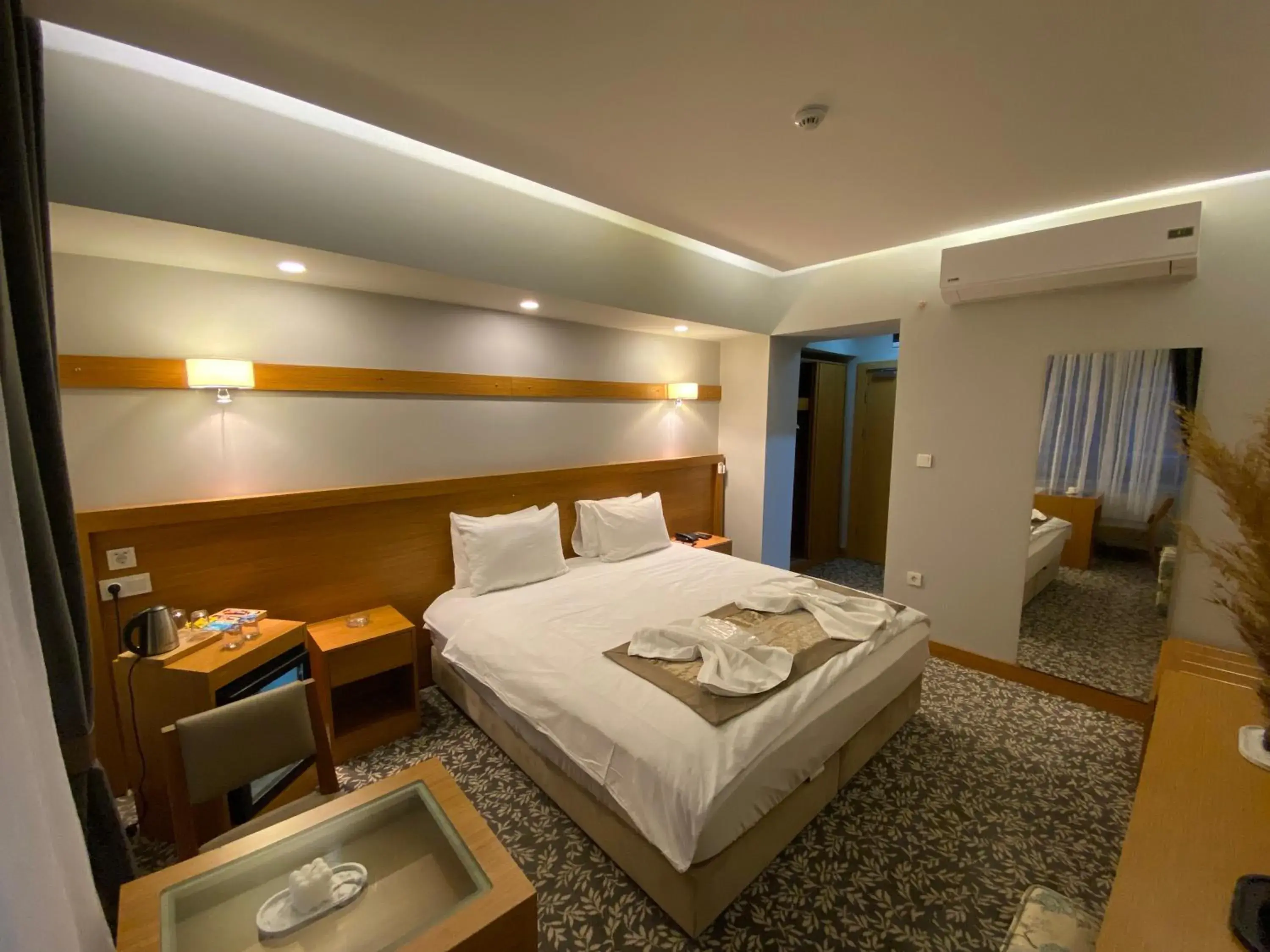 Bed in Won Plaza Bed in Won Plaza