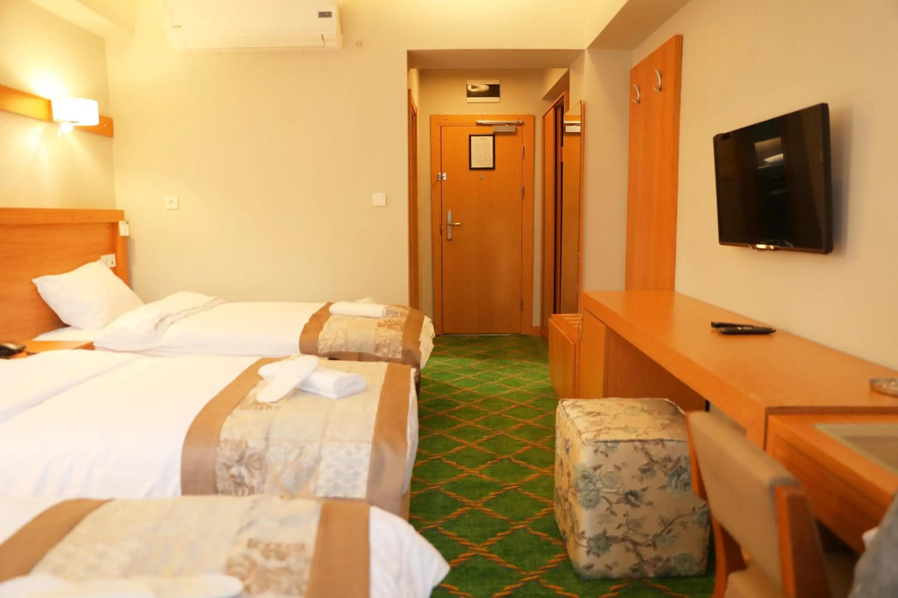 Photo of the whole room, Bed in Won Plaza Photo of the whole room, Bed in Won Plaza