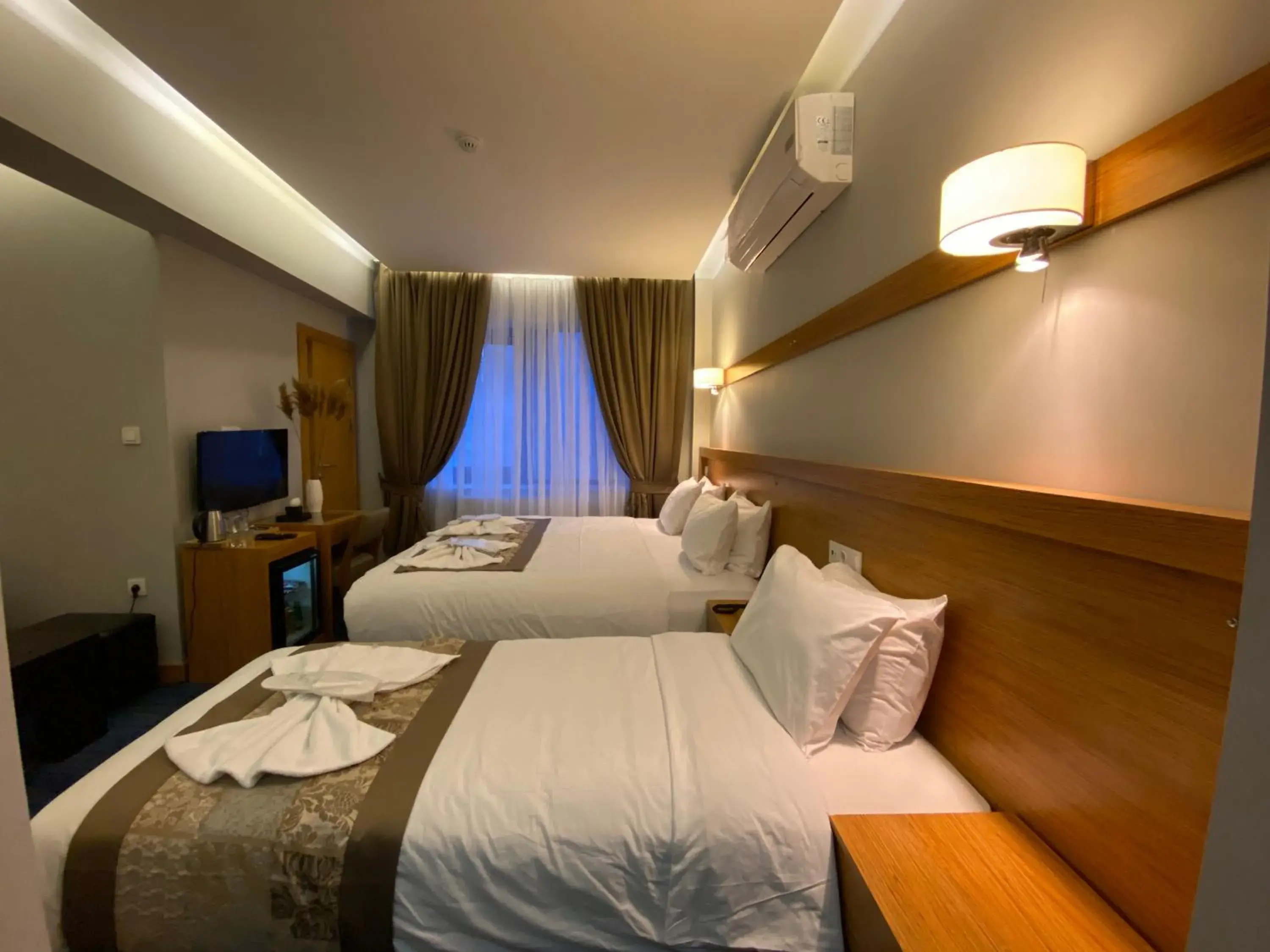 Bed in Won Plaza Bed in Won Plaza