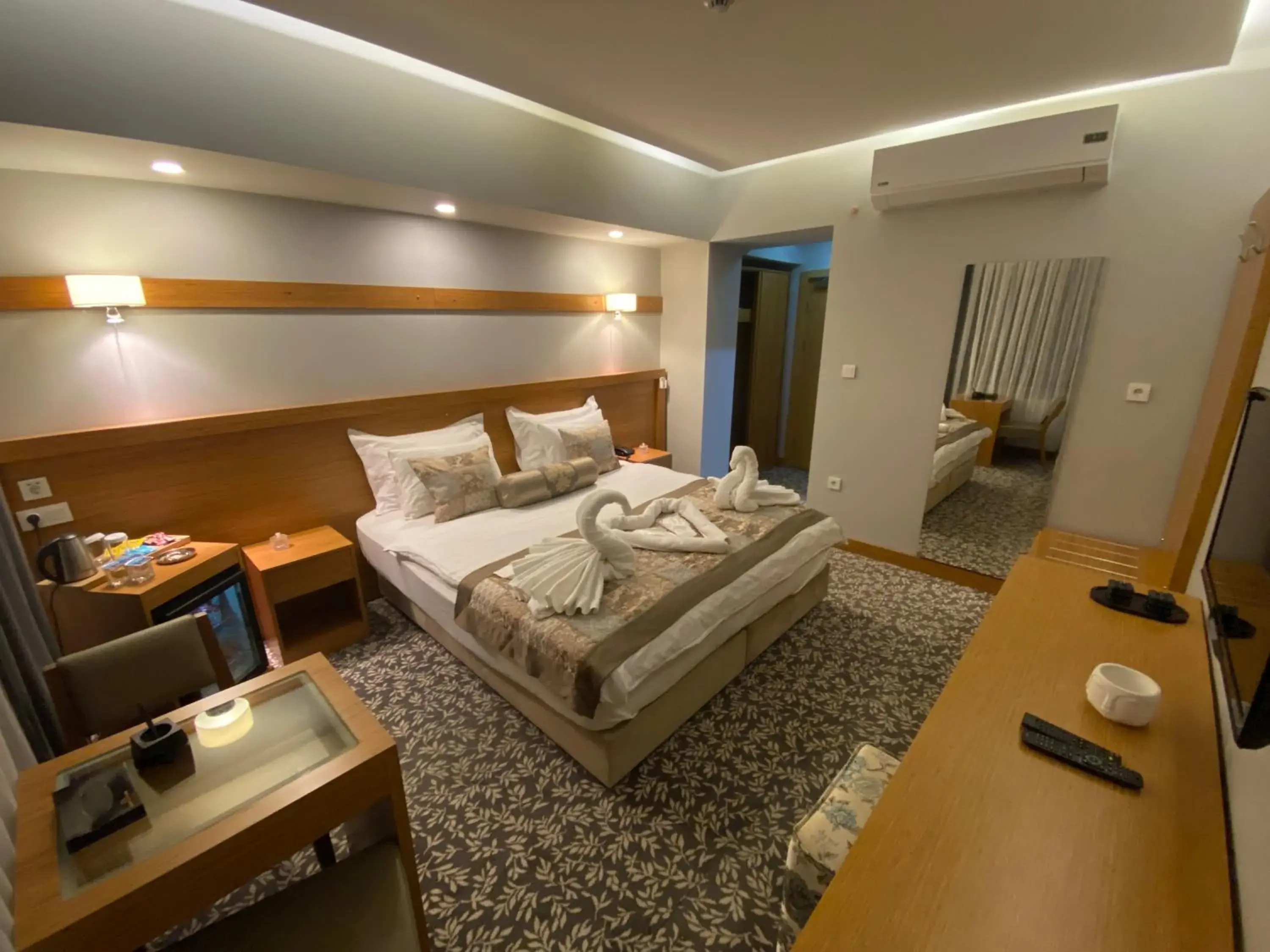 Bed in Won Plaza Bed in Won Plaza