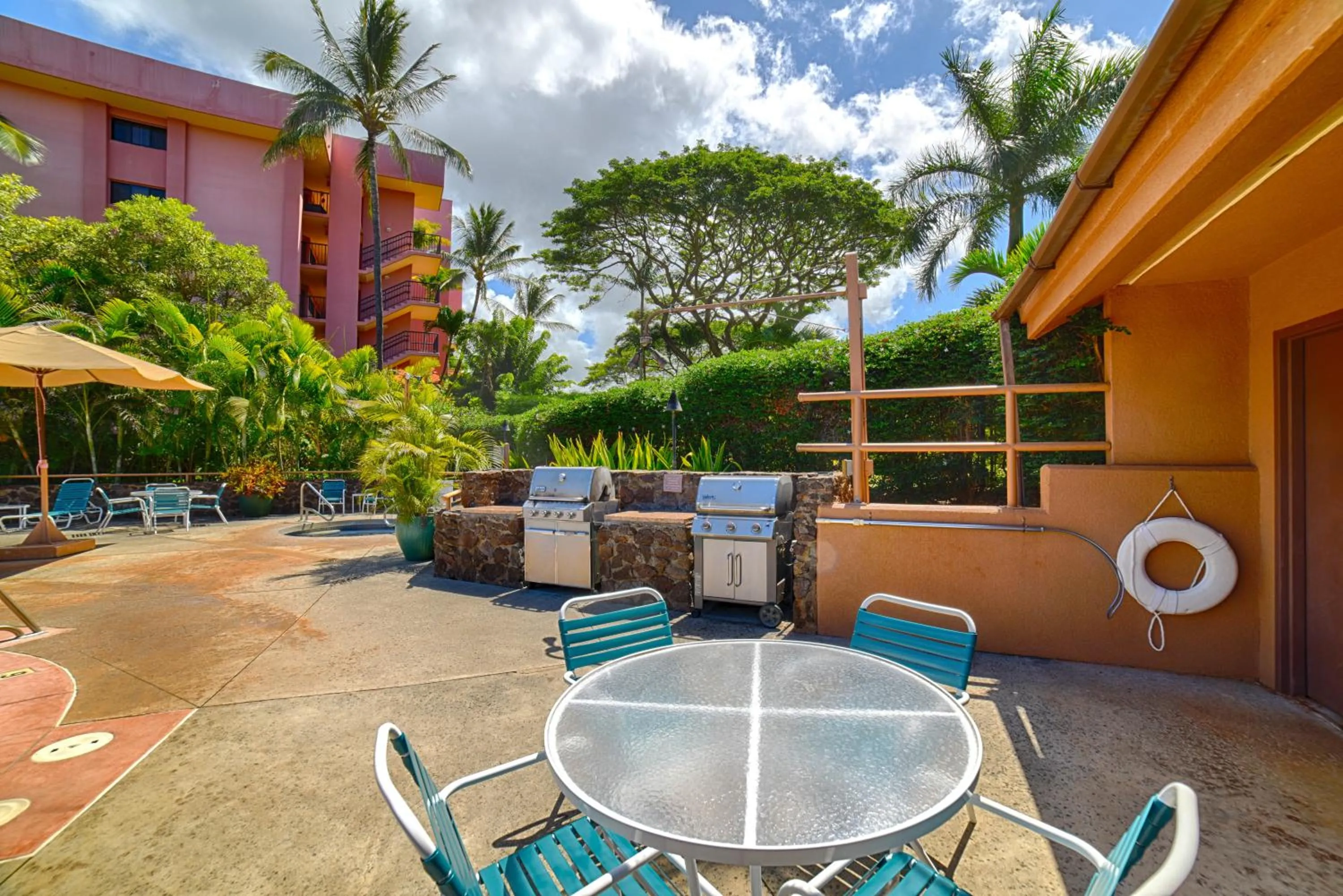 Property building in Hale Mai Hopohopo