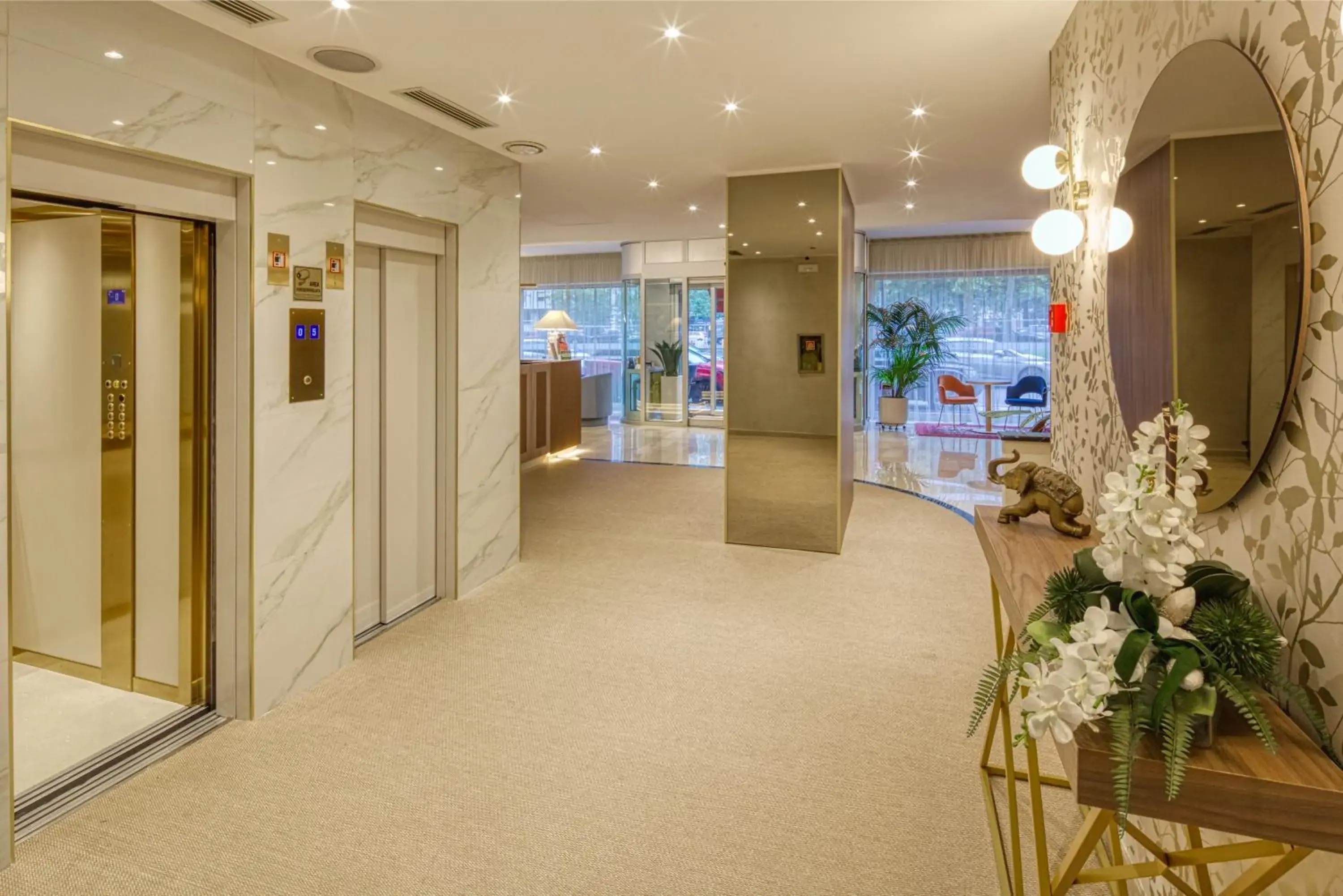 Lobby or reception in Hotel Nasco Lobby or reception in Hotel Nasco