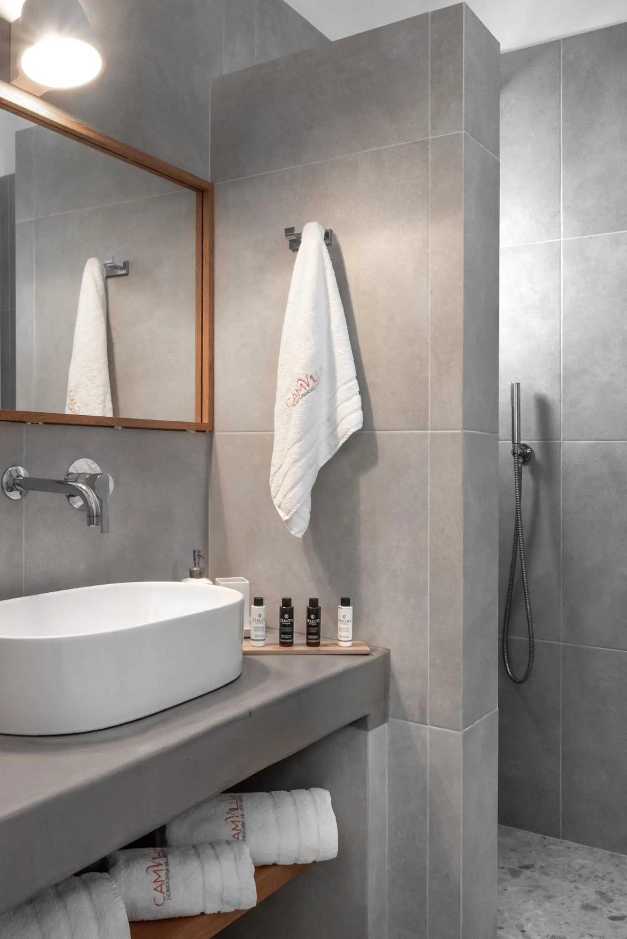 Bathroom in Camvillia Donoussa Village Suites