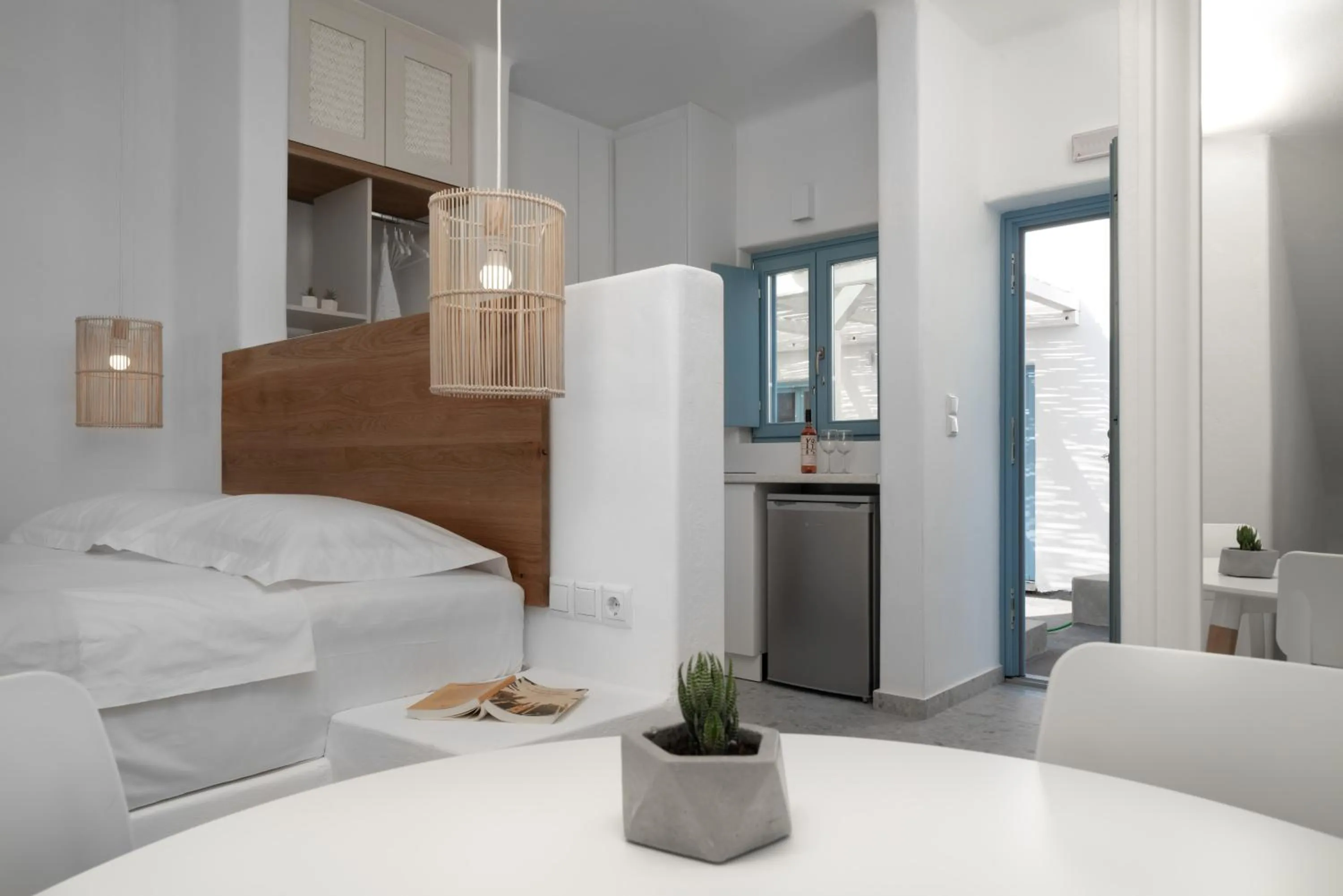 Bed in Camvillia Donoussa Village Suites