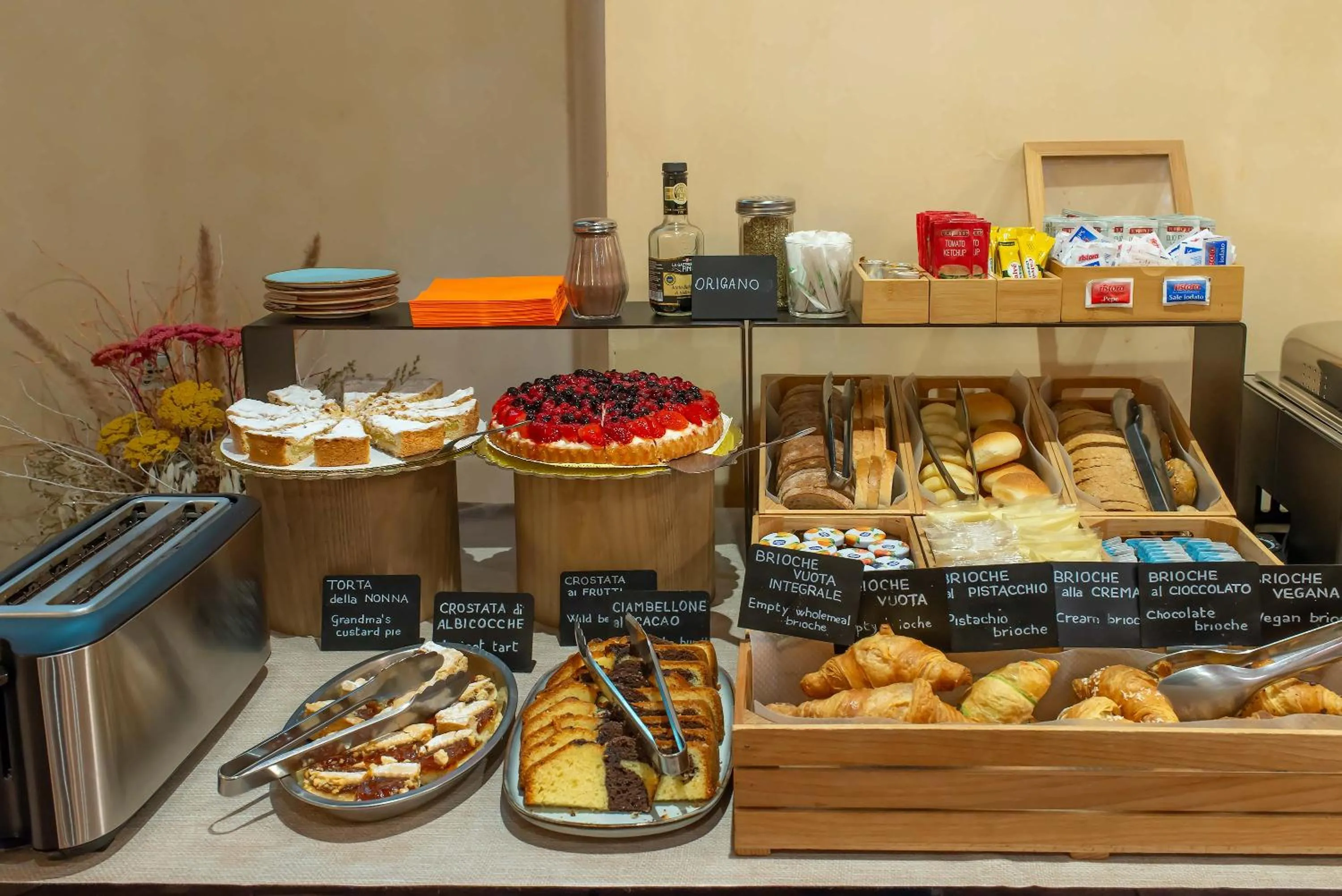 Breakfast in Hotel Porta Faenza