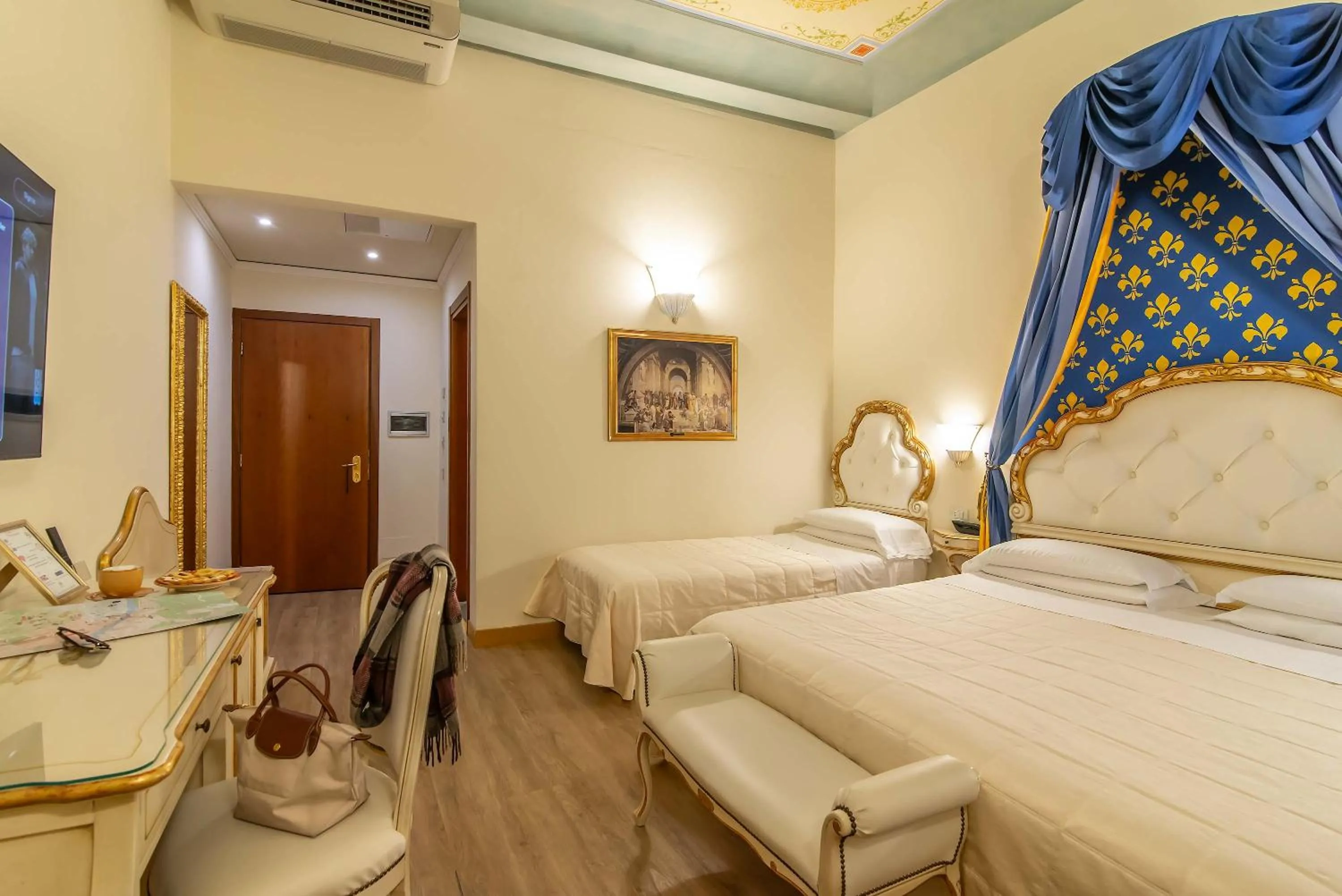 Bed in Hotel Porta Faenza