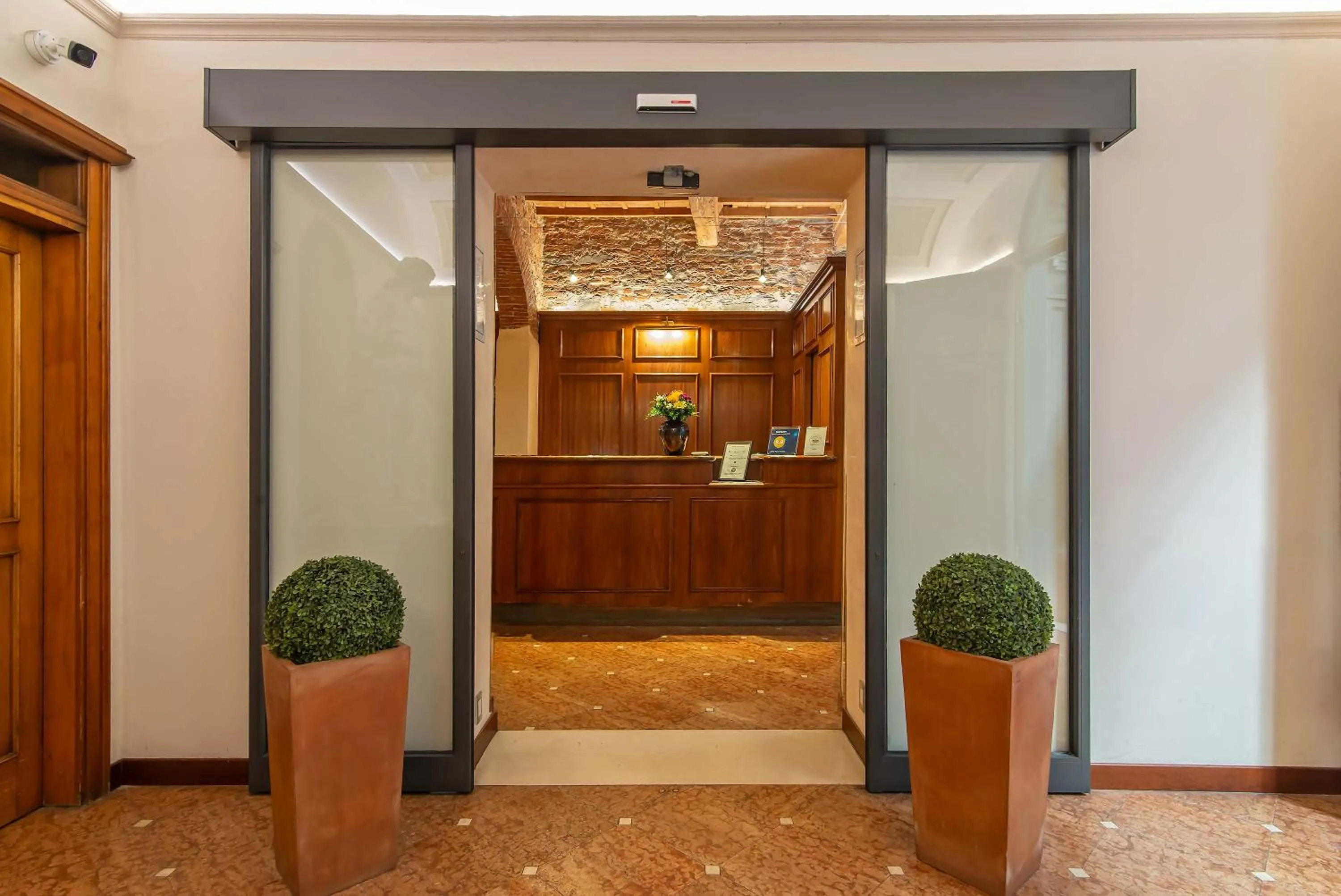 Lobby or reception in Hotel Porta Faenza