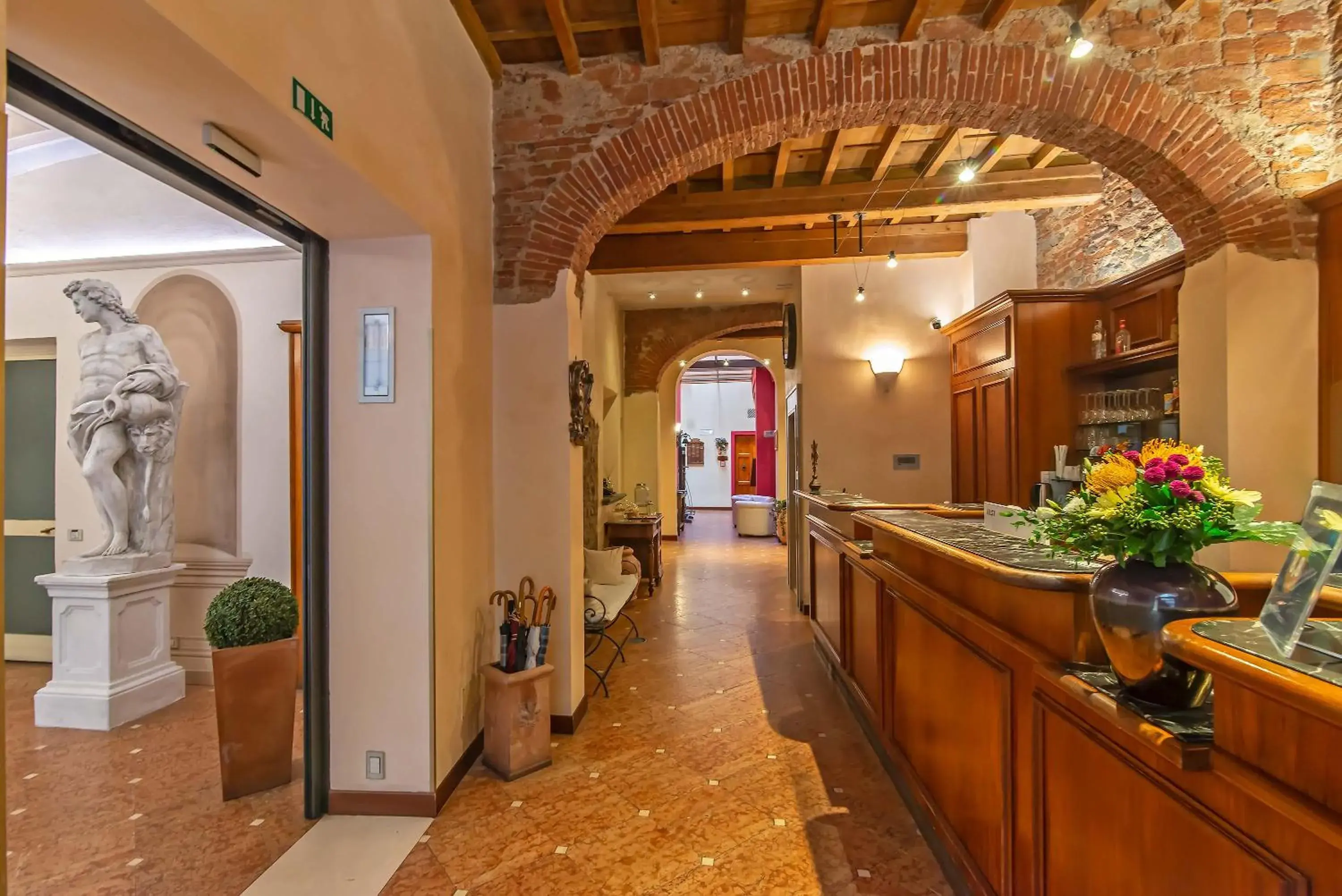 Lobby or reception in Hotel Porta Faenza Lobby or reception in Hotel Porta Faenza