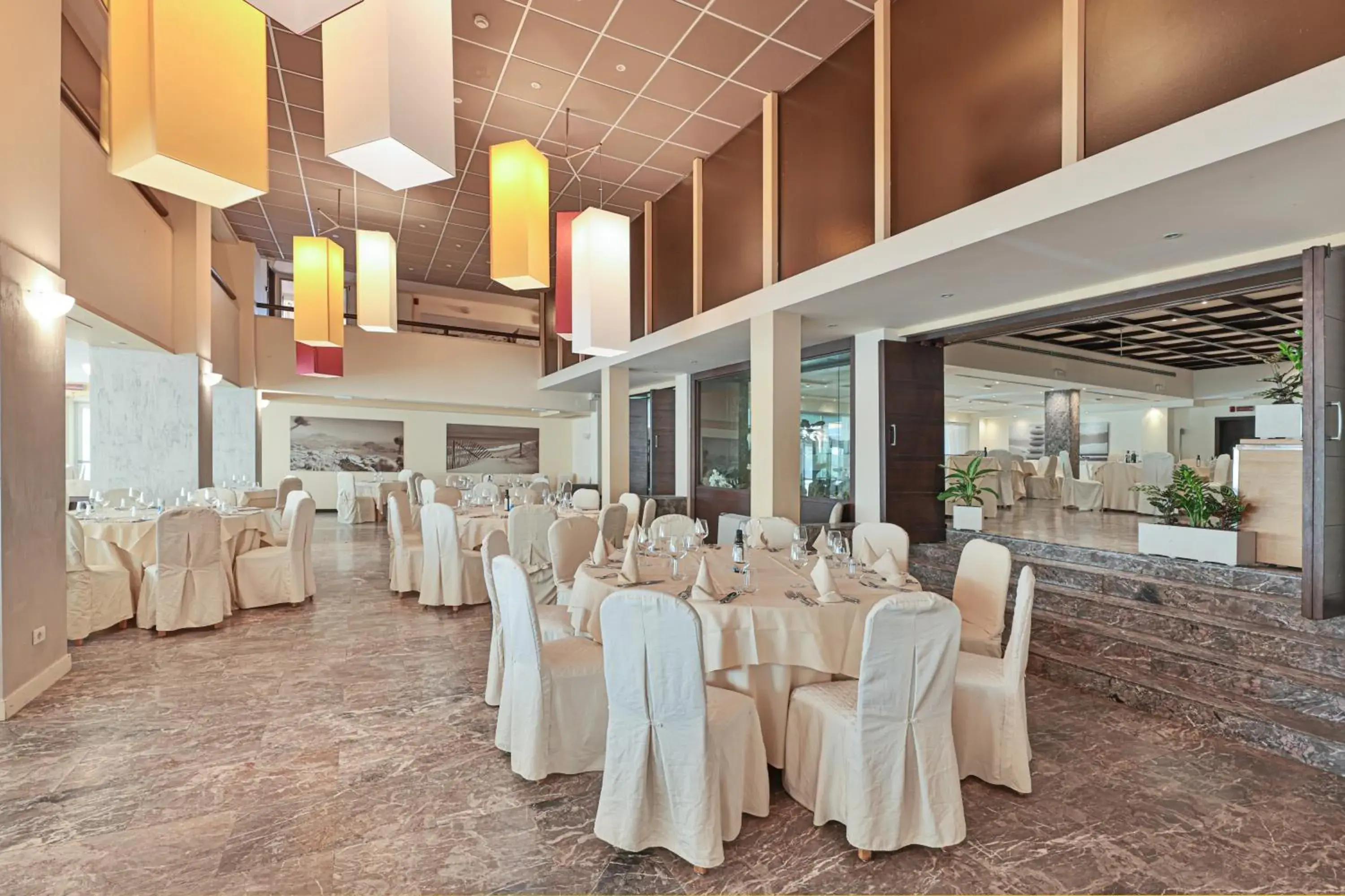 Restaurant/places to eat in Grand Hotel Continental Restaurant/places to eat in Grand Hotel Continental