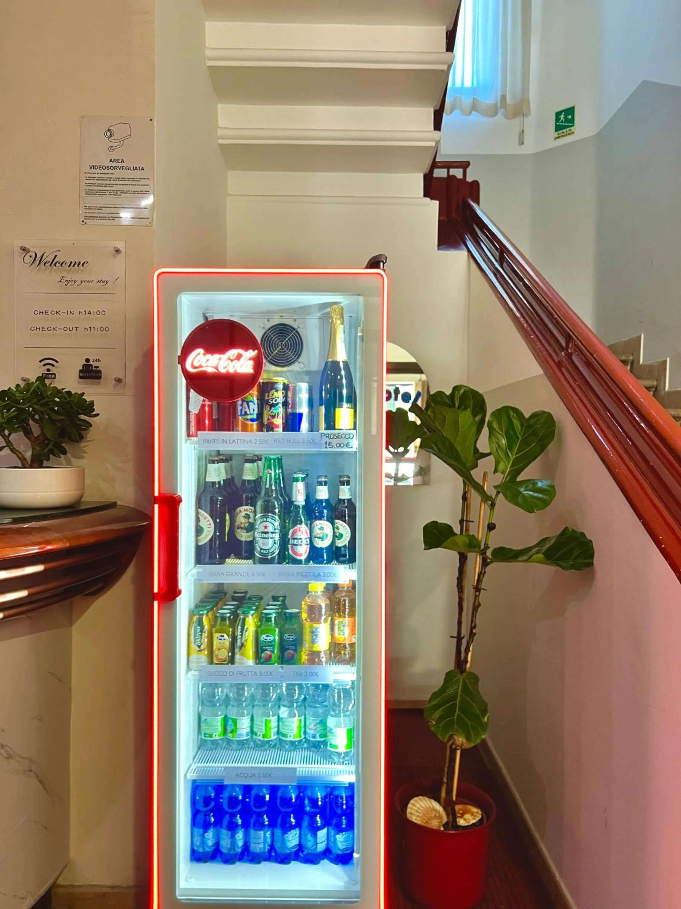 minibar in Hotel Sara