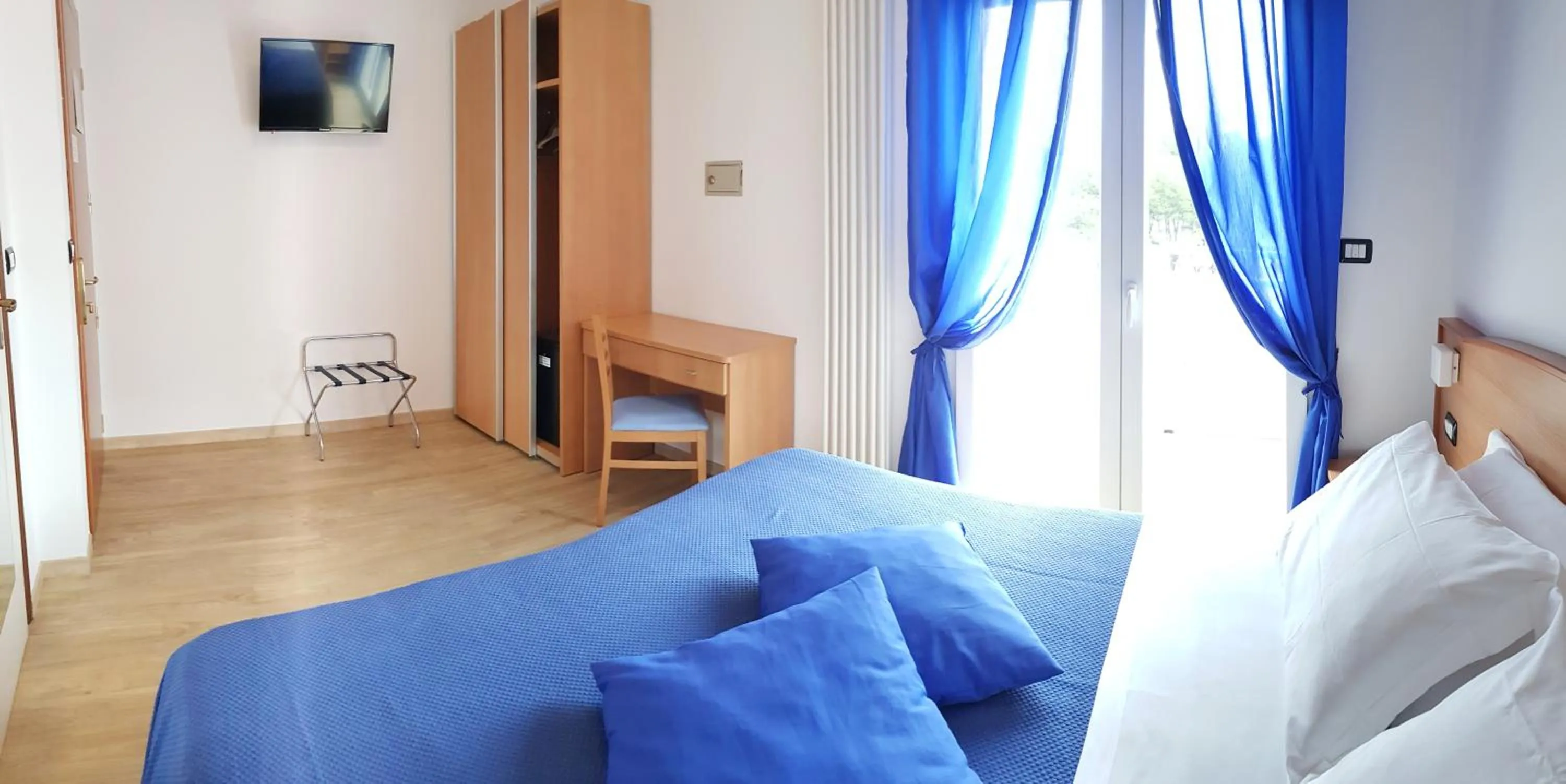 Bed in Hotel Mare Blu -- boutique