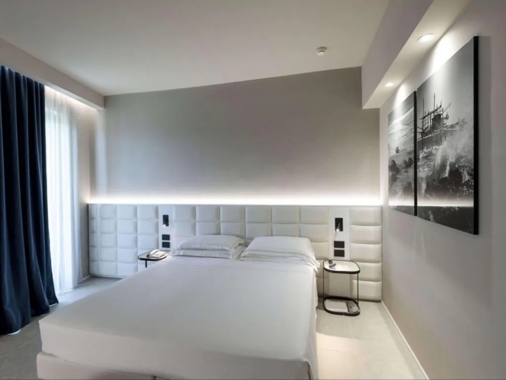 Bed in Hotel Cristallo