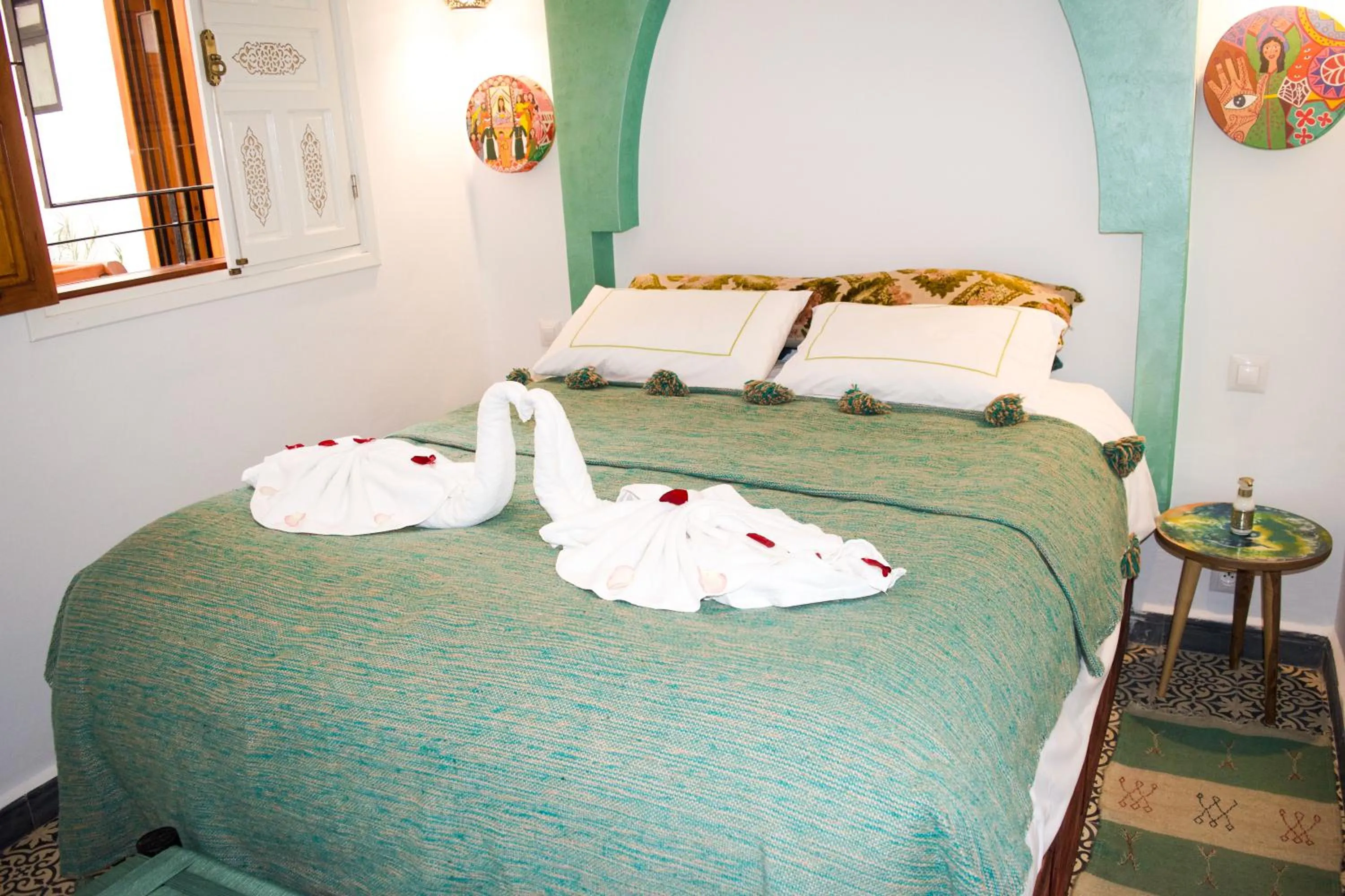 Bed in Riad Le Khan Mogador