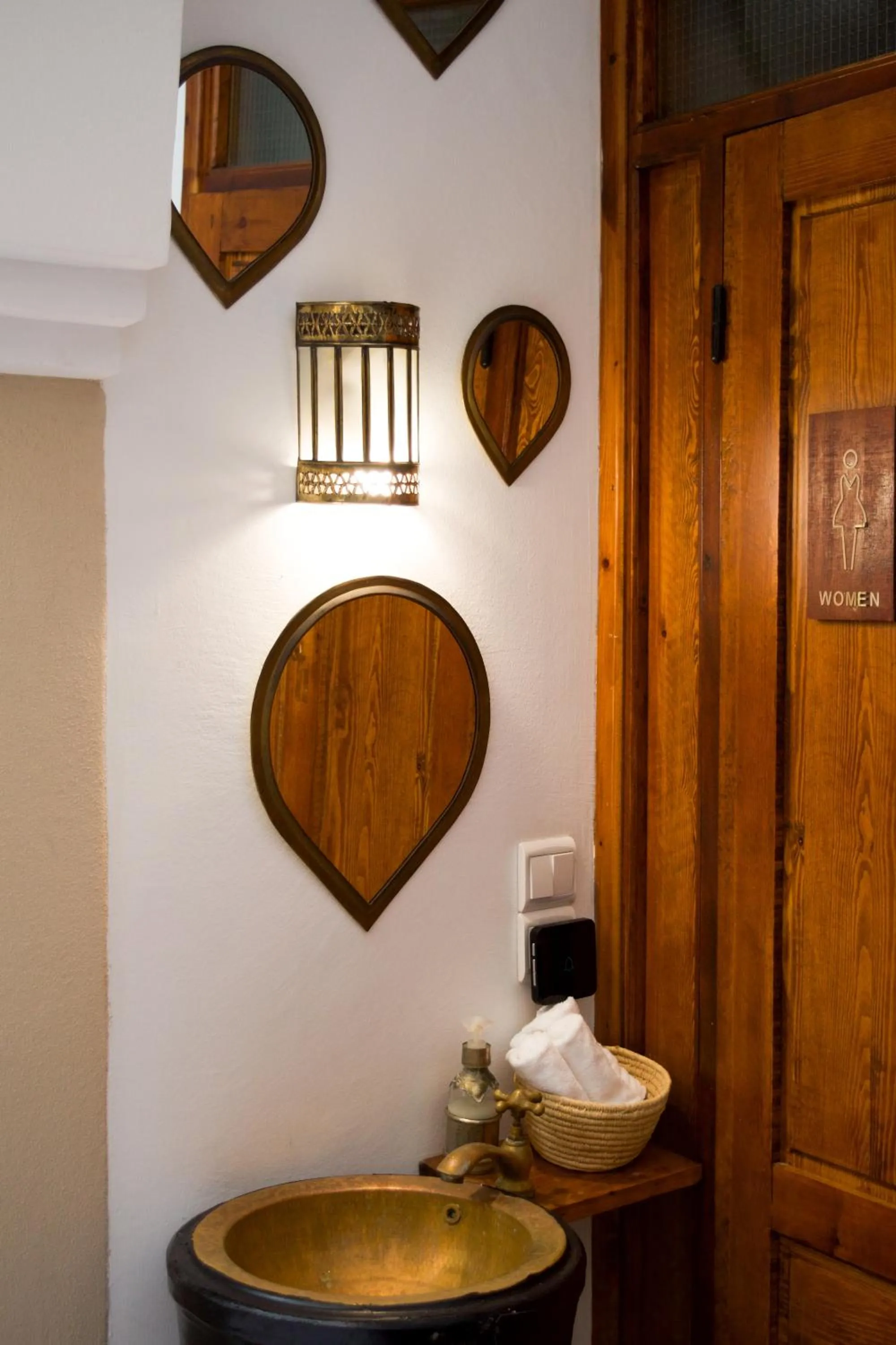 Bathroom in Riad Le Khan Mogador