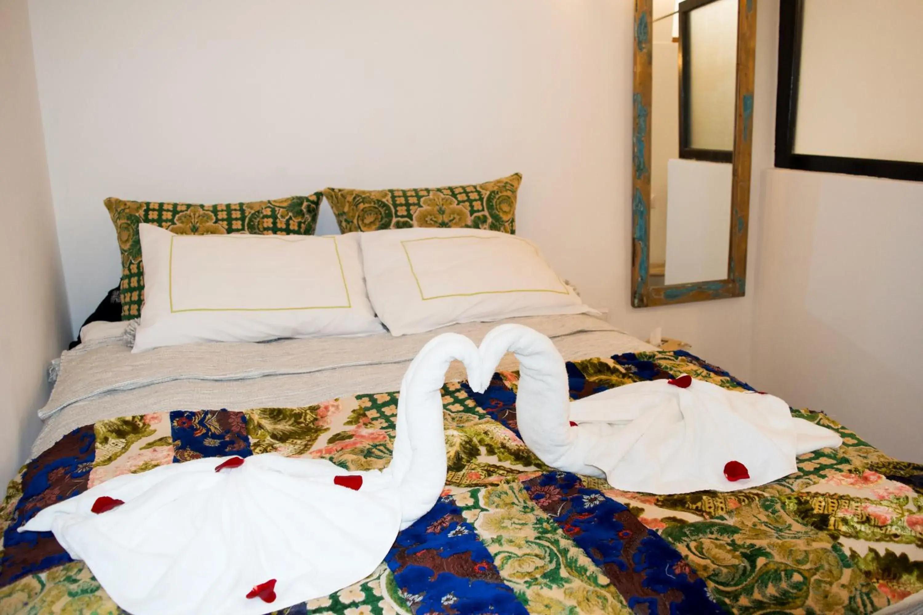 Triple Room - single occupancy - Disability Access in Riad Le Khan Mogador Triple Room - single occupancy - Disability Access in Riad Le Khan Mogador