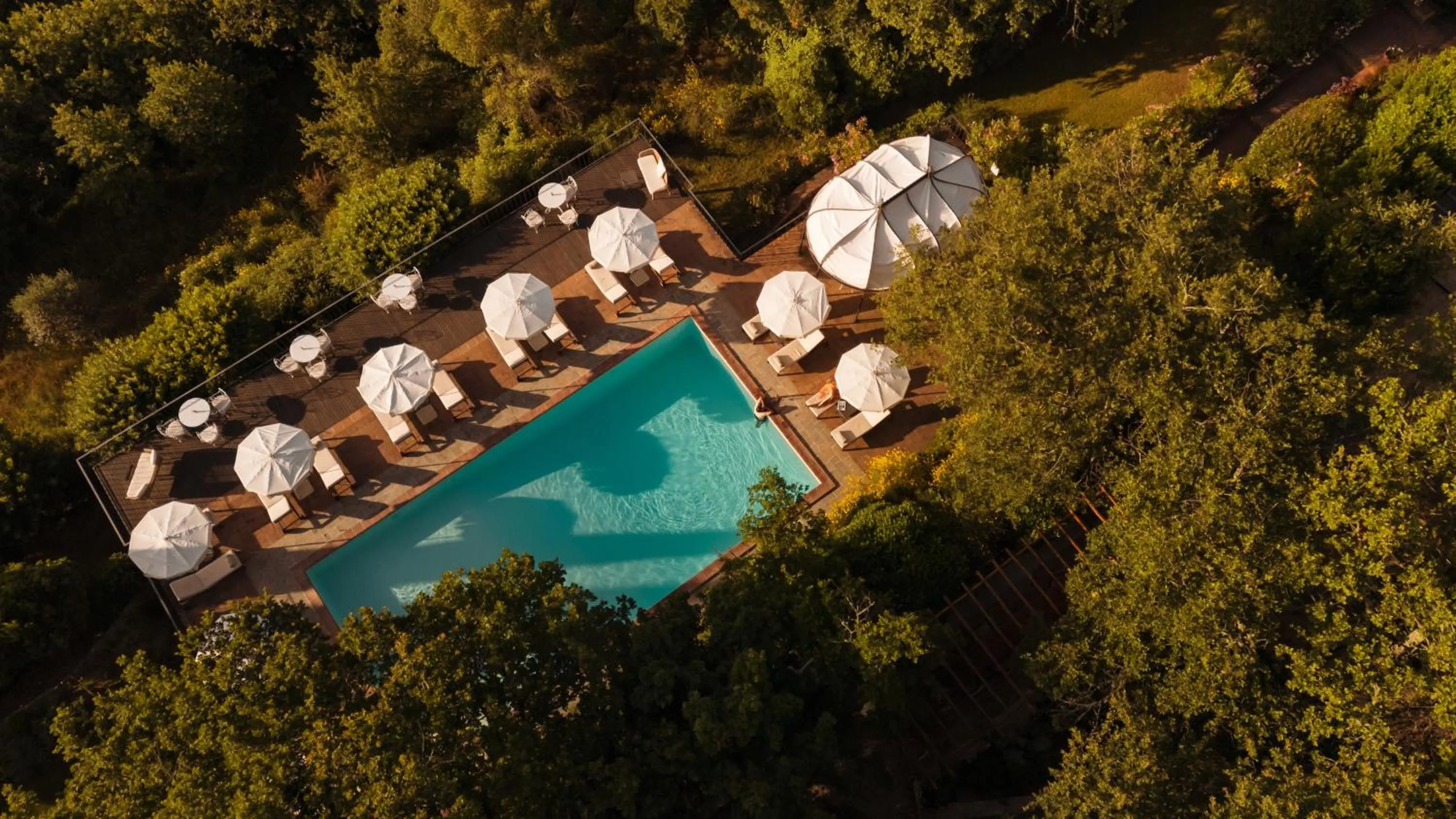 Swimming pool in Borgo Vescine