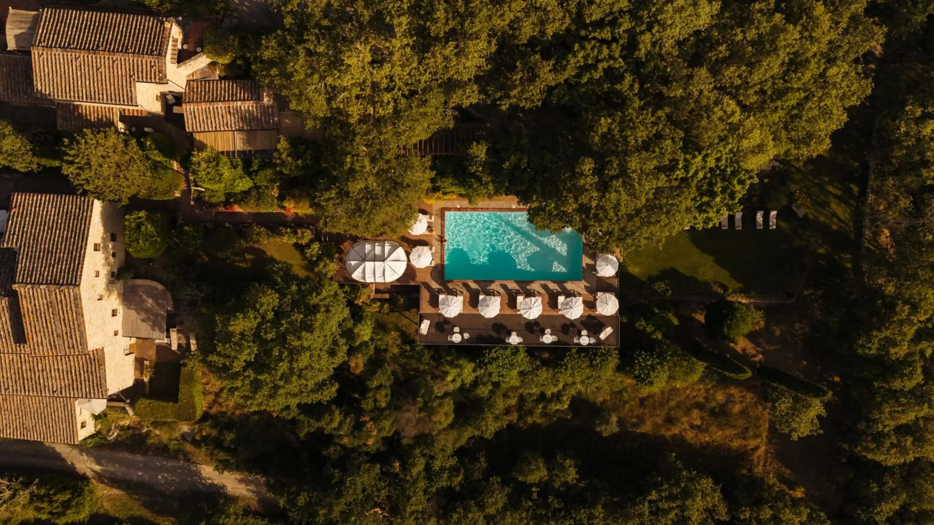 Swimming pool in Borgo Vescine Swimming pool in Borgo Vescine