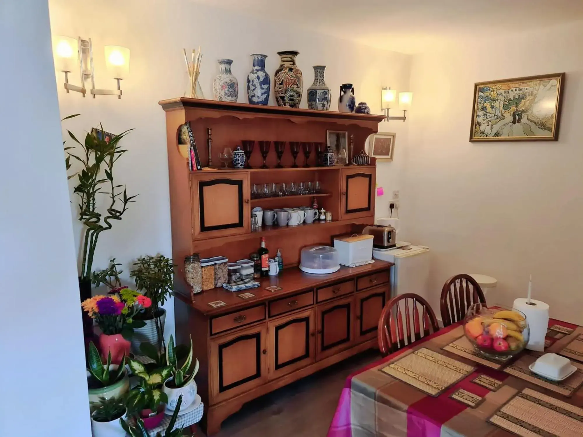 Twin Room with Private Bathroom - single occupancy in Hikers & Bikers Refuge Twin Room with Private Bathroom - single occupancy in Hikers & Bikers Refuge